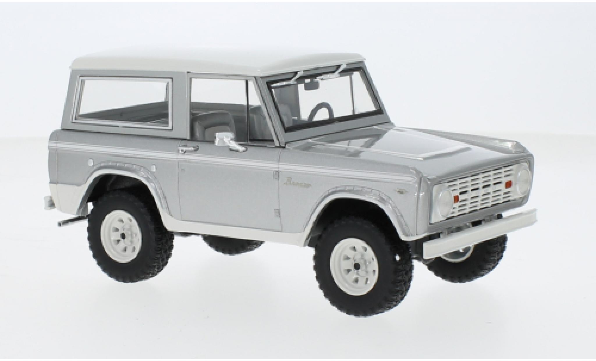 Ford Bronco 1/24 Greenlight d Counting Cars 1967 modellino in miniatura