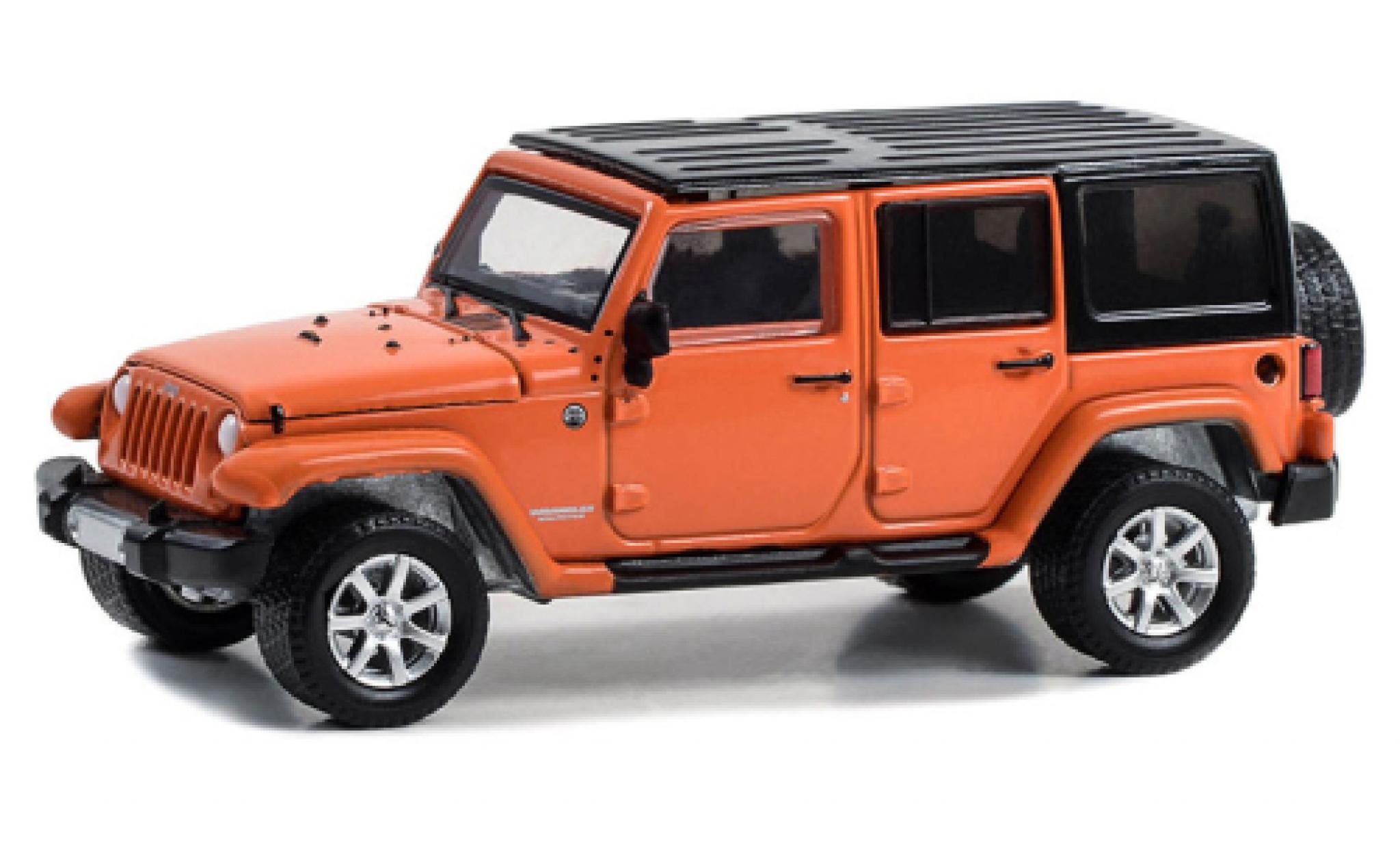 Jeep Wrangler 1/64 Greenlight Unlimited orange/nero Cold Pursuit 2010 modellino in miniatura