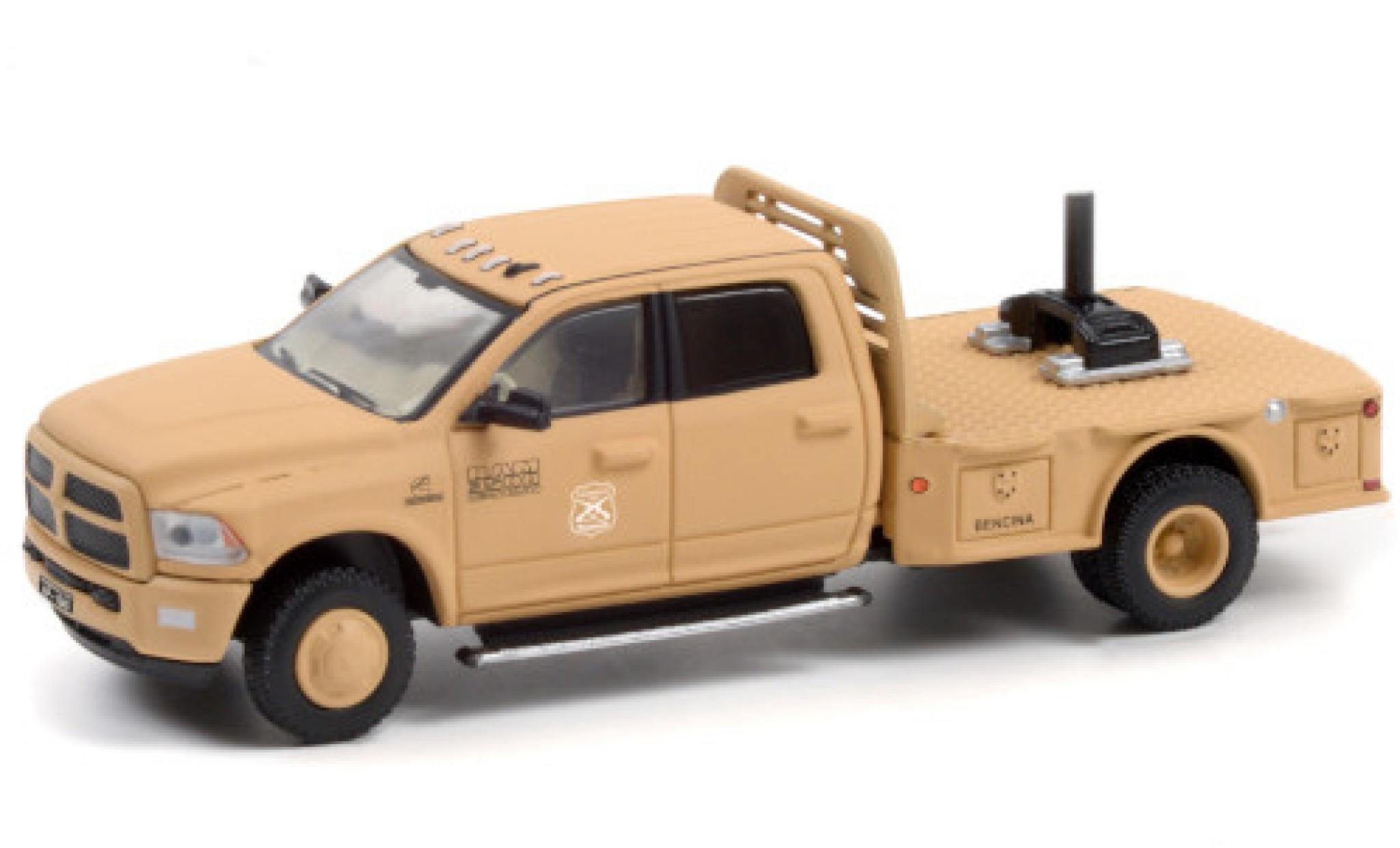 RAM 3 1/64 Greenlight 500 Dually Flatbed Carabineros de Chile 2018 modellino in miniatura