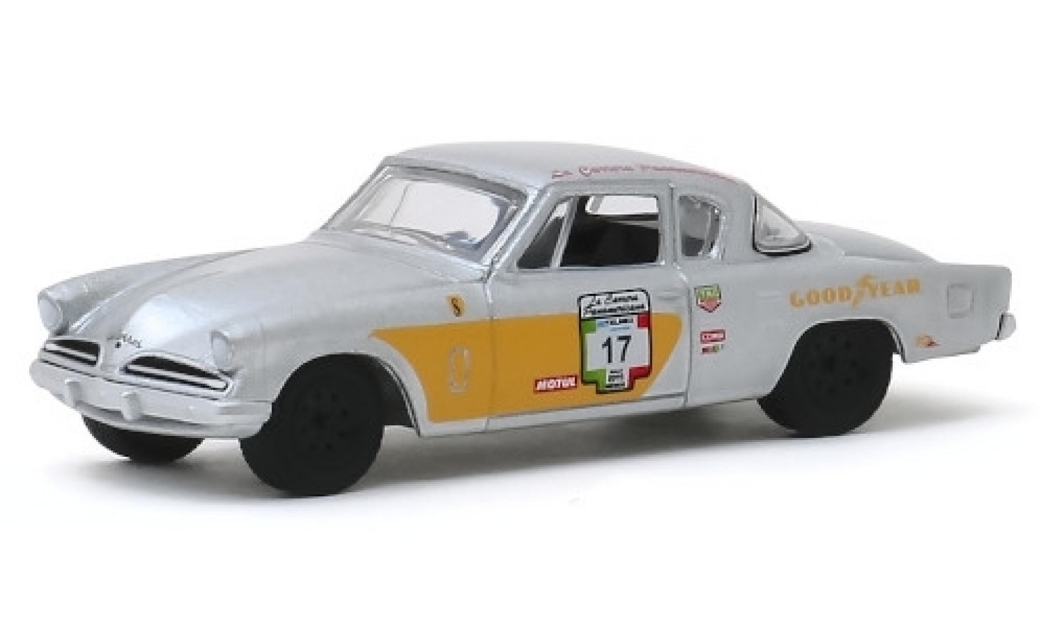 Studebaker Commander 1/64 Greenlight No.17 Carrera Panamericana 1953 modellino in miniatura