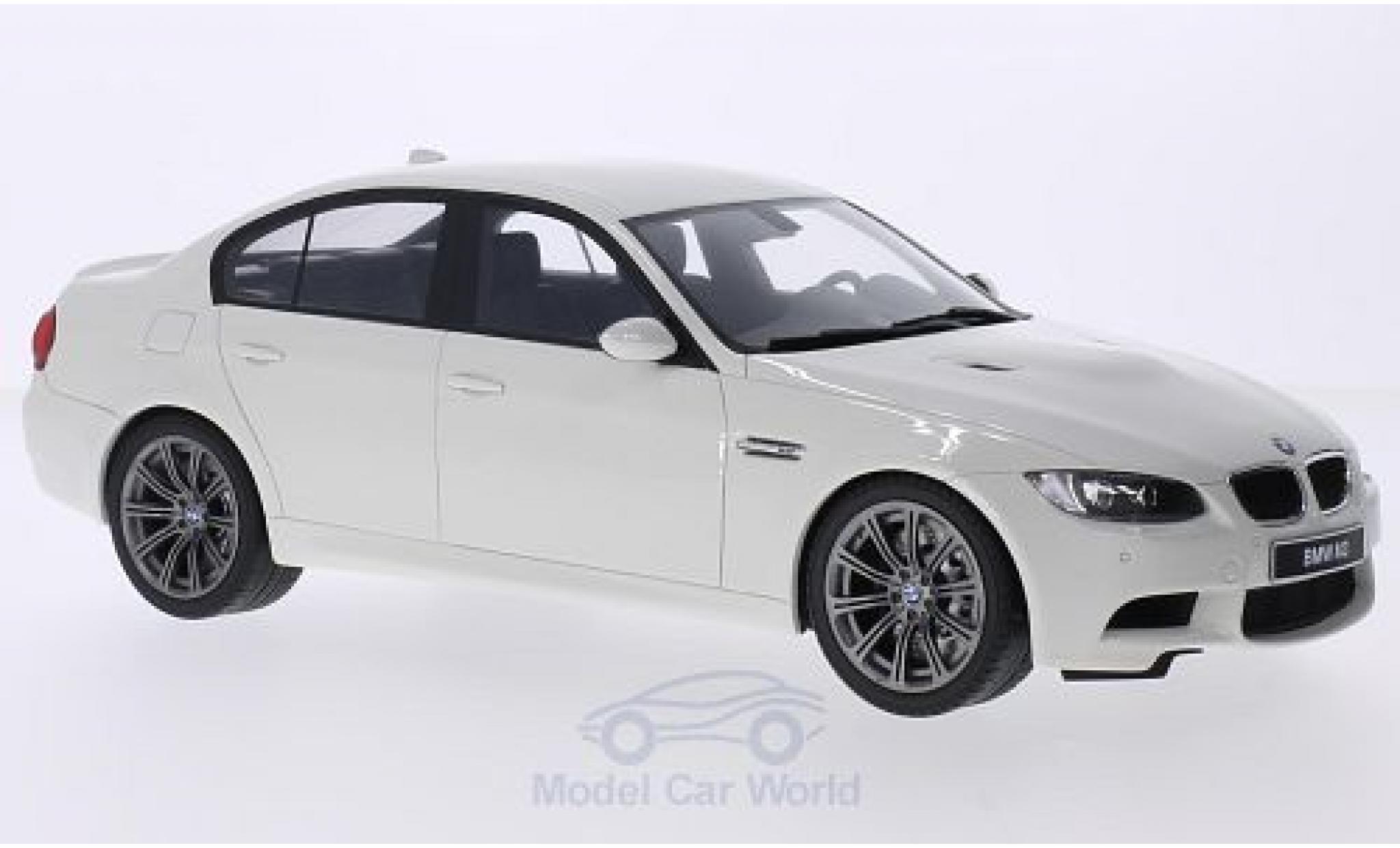 Bmw M3 1/18 GT Spirit (E90) bianco 2008 modellino in miniatura