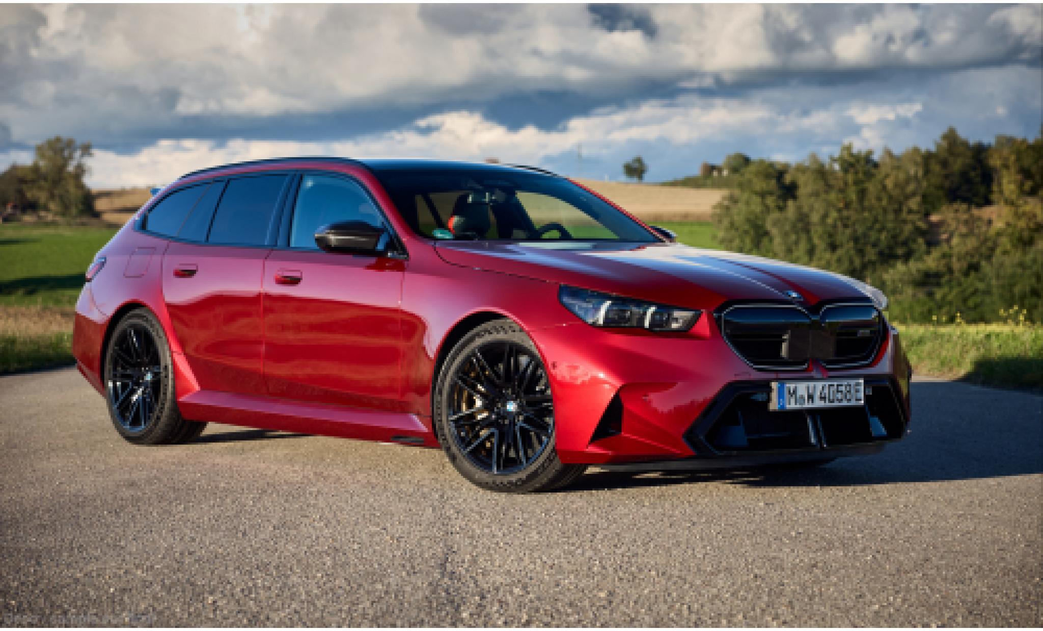 Bmw M5 1/18 GT Spirit Touring rot 2025 1:18 modellino in miniatura