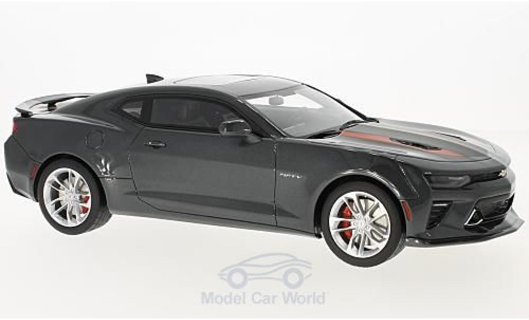 Chevrolet Camaro RS 1/18 GT Spirit SS metallico grigio 2017 Fifty Anniversary modellino in miniatura