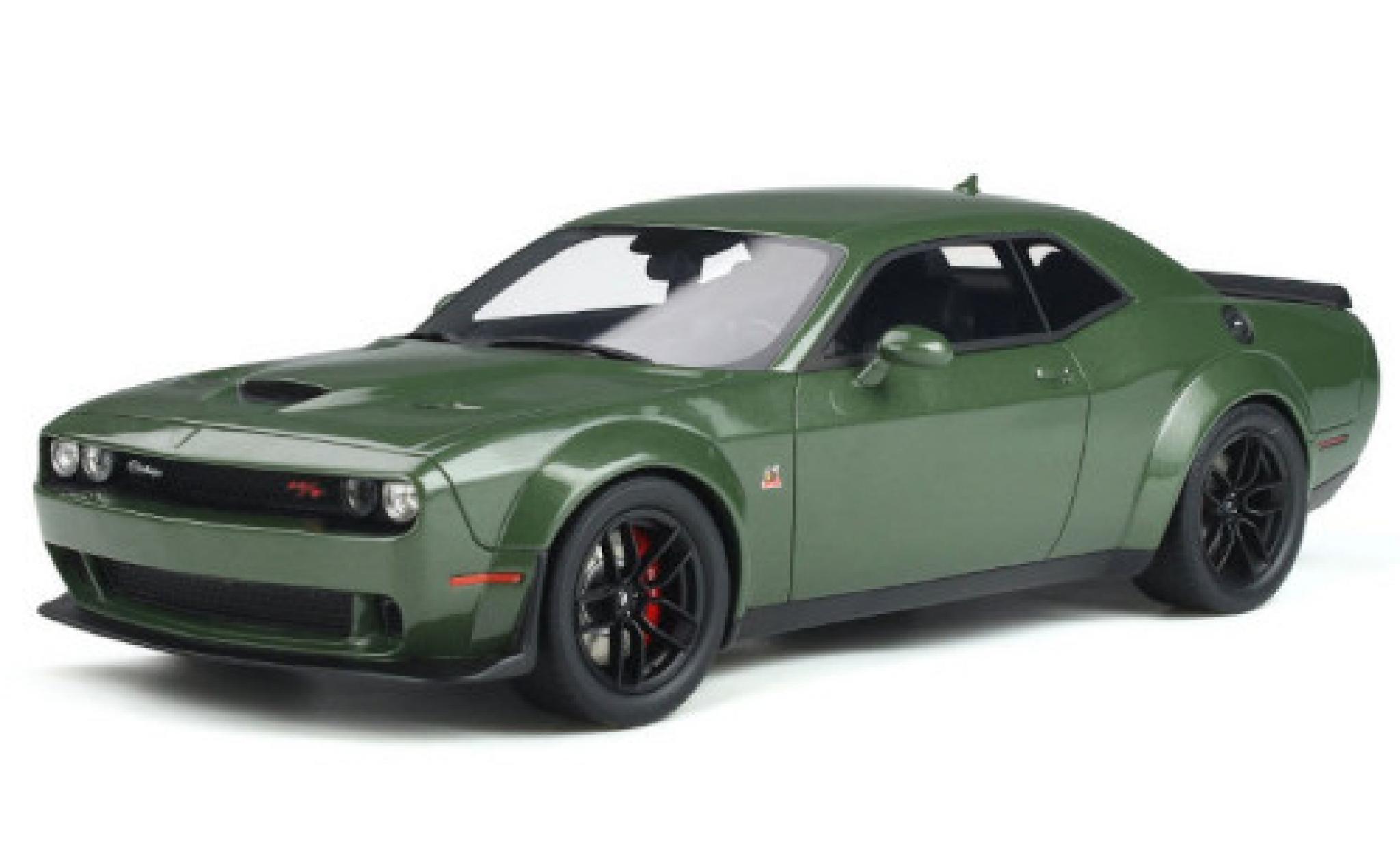 Dodge Challenger 1/18 GT Spirit R/T Scat Pack Widebody metallico verde 2019 modellino in miniatura