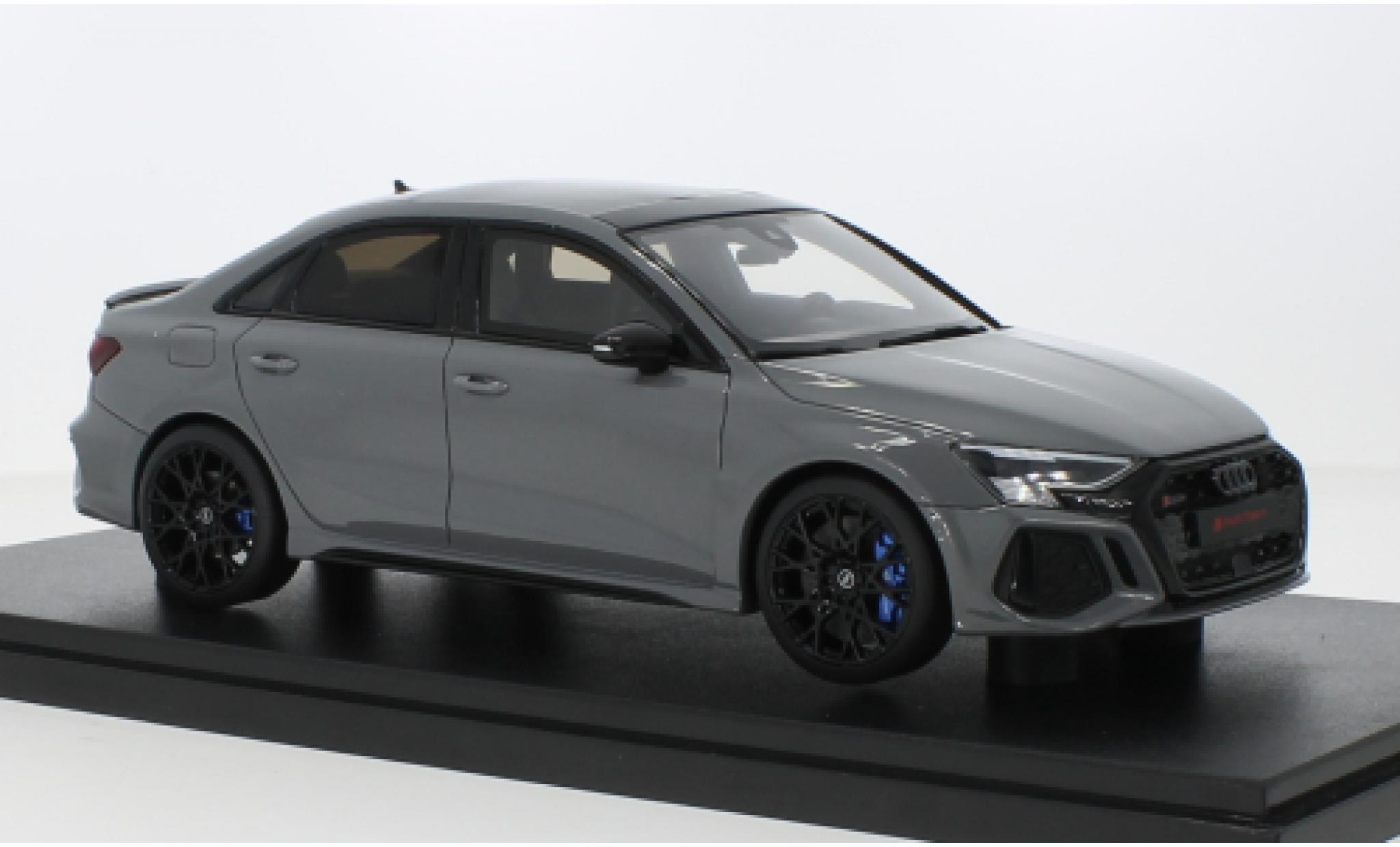 Audi RS3 1/18 GT Spirit Limousine Performance Edition grigio 2022 modellino in miniatura