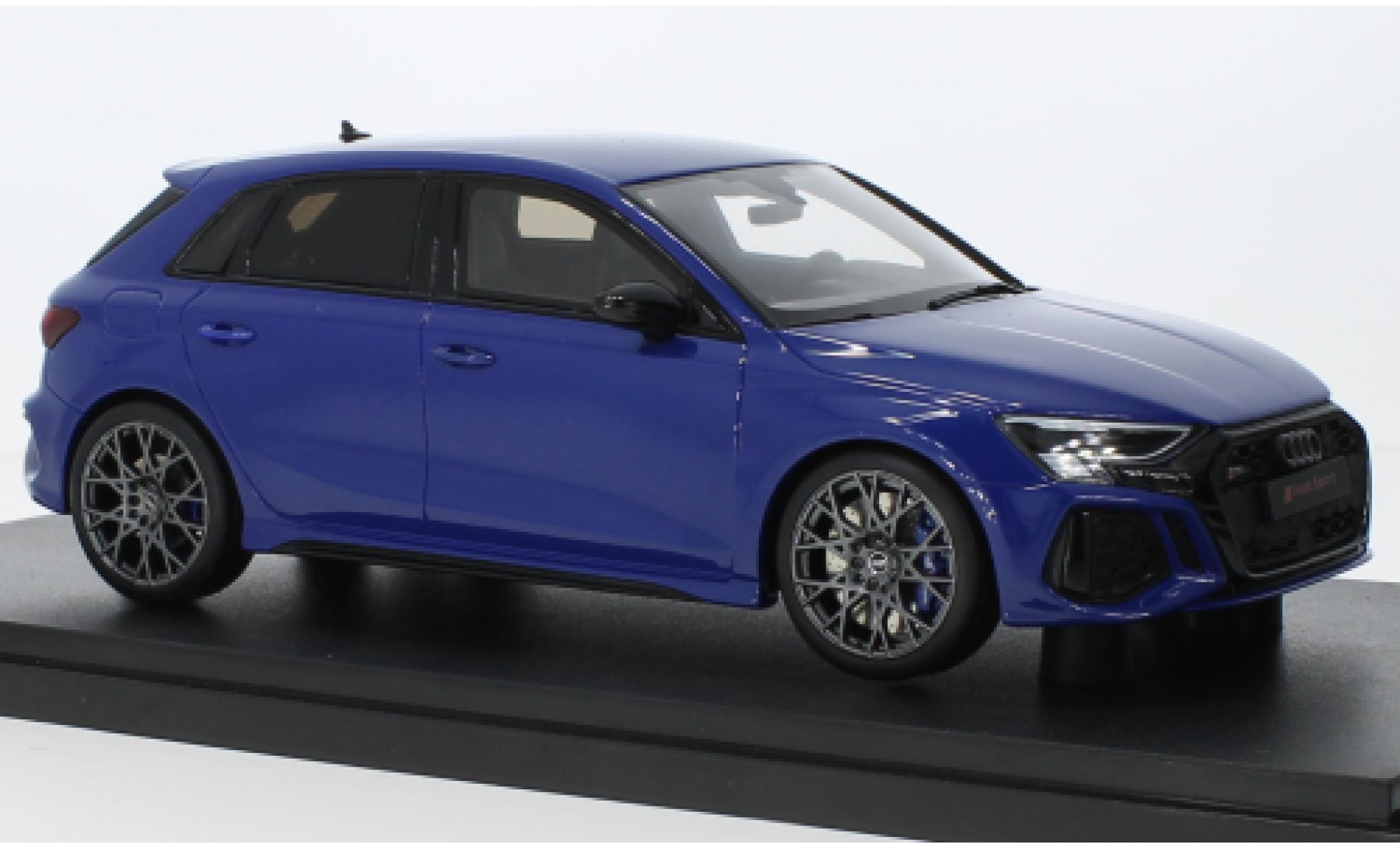 Audi RS3 1/18 GT Spirit Sportback Performance Edition blu 2021 modellino in miniatura