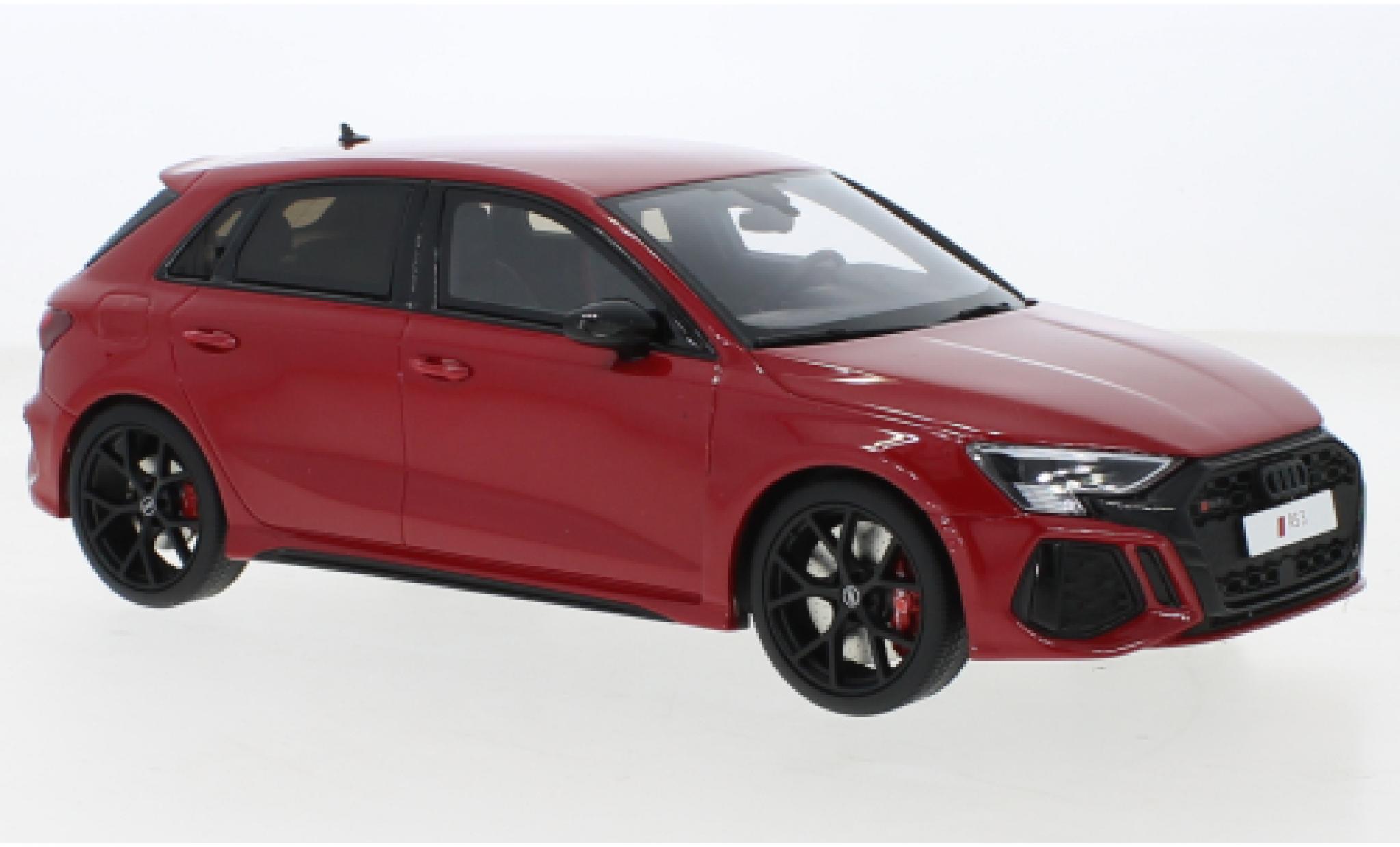 Audi RS3 1/18 GT Spirit Sportback rosso modellino in miniatura