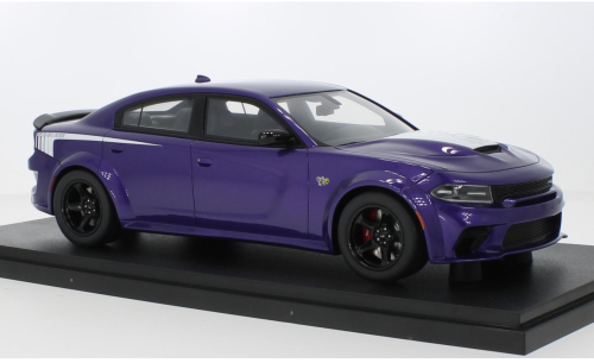 Dodge Charger 1/18 GT Spirit Super abeilles metallise violett 2023 modellino in miniatura