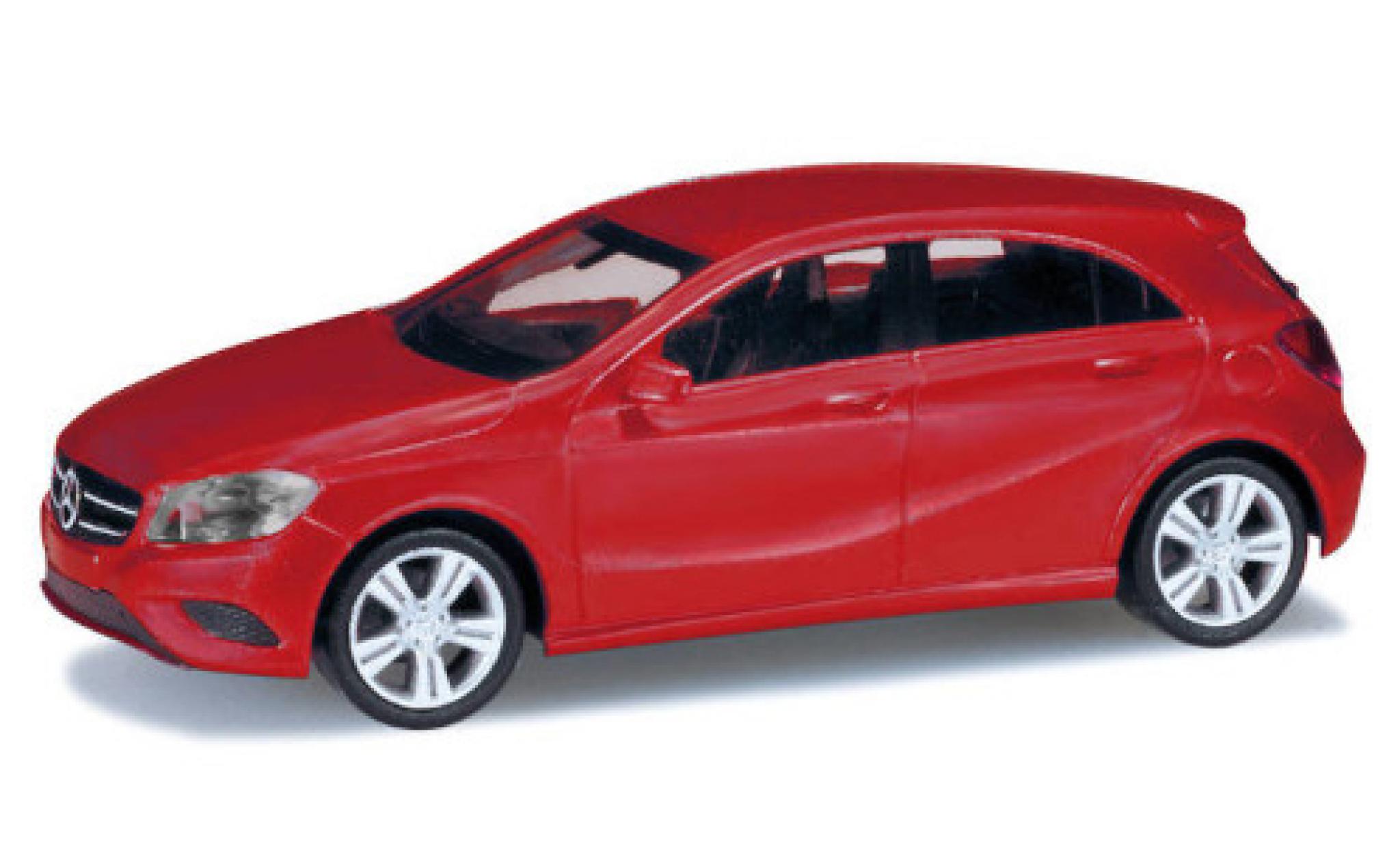 Mercedes Classe A 1/87 Herpa metallise rosso modellino in miniatura