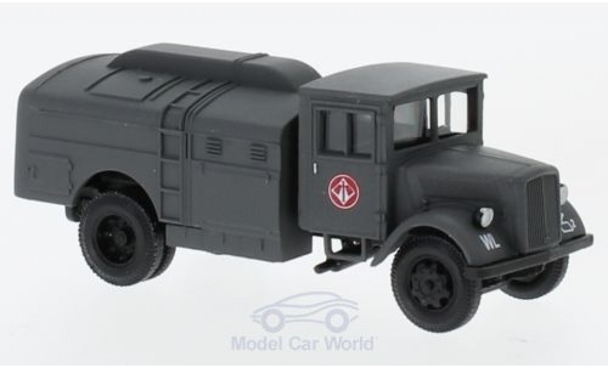 Mercedes 300 S 1/87 Herpa 0 Jagdgeschwader 1 Tankfahrzeug modellino in miniatura