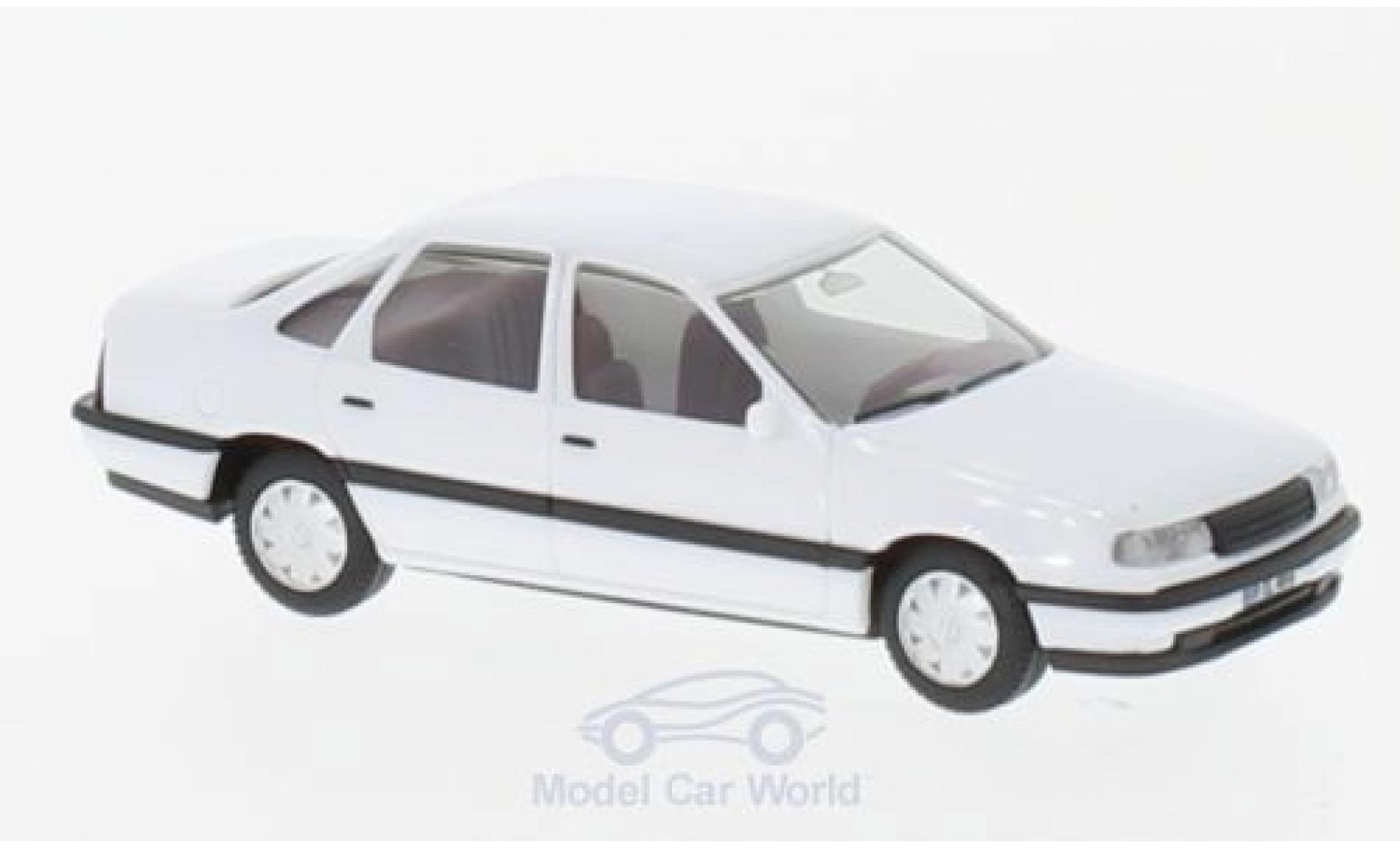 Opel Vectra 1/87 Herpa A bianco H-Edition mit Kennzeichenbedruckung modellino in miniatura