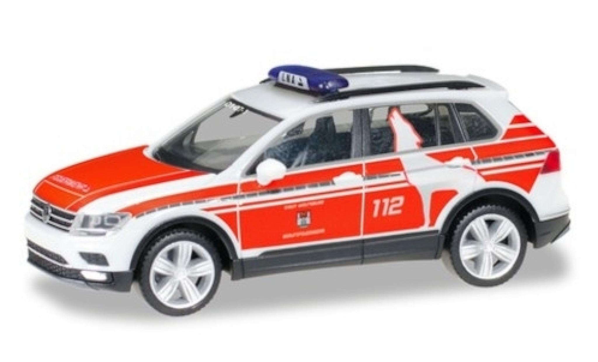 Volkswagen Tiguan 1/87 Herpa Feuerwehr Wolfsburg Notarztfahrzeug modellino in miniatura