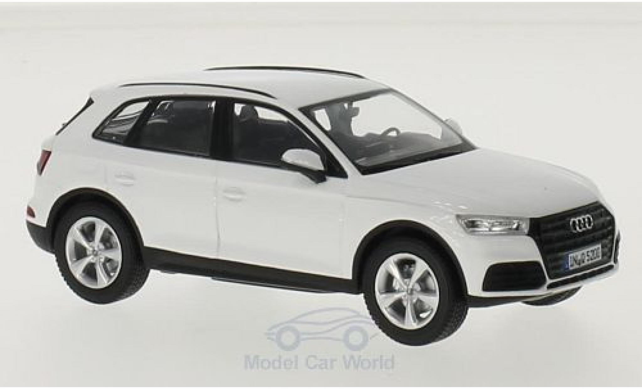 Audi Q5 1/43 iScale bianco 2016 modellino in miniatura