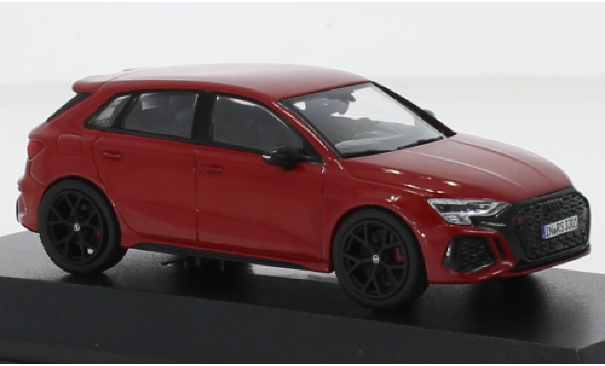 Audi RS3 1/43 iScale Sportback rosso foncé 2022 modellino in miniatura