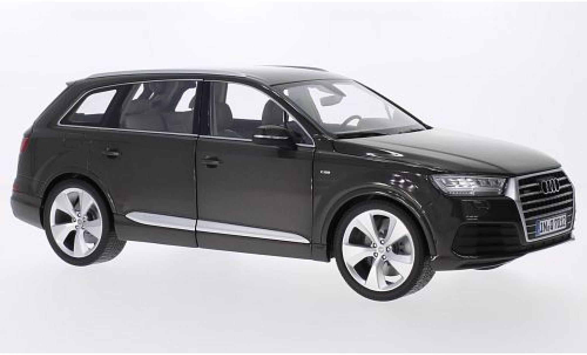 Audi Q7 1/18 Minichamps metallico marroneee modellino in miniatura