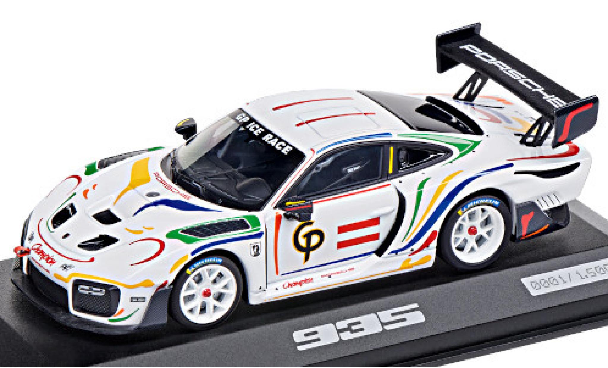 Porsche 991 GT2 RS 1/43 Minichamps 935/19 bianco/Dekor Champion GP Ice Race Basis: 911 GT2 RS (.2) modellino in miniatura