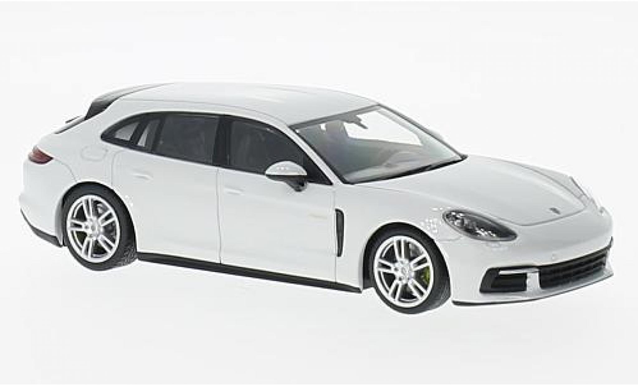 Porsche Panamera e-hybrid 1/43 Minichamps 4 E-Hybrid Sport Turismo bianco modellino in miniatura