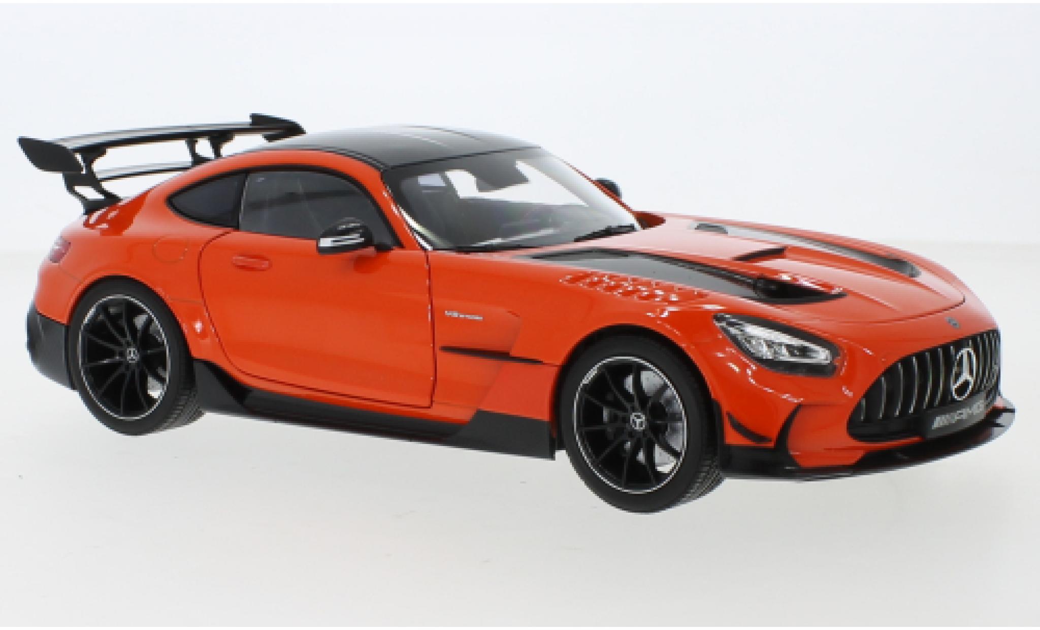 Mercedes AMG GT 1/18 Norev Black Series (C190) orange modellino in miniatura