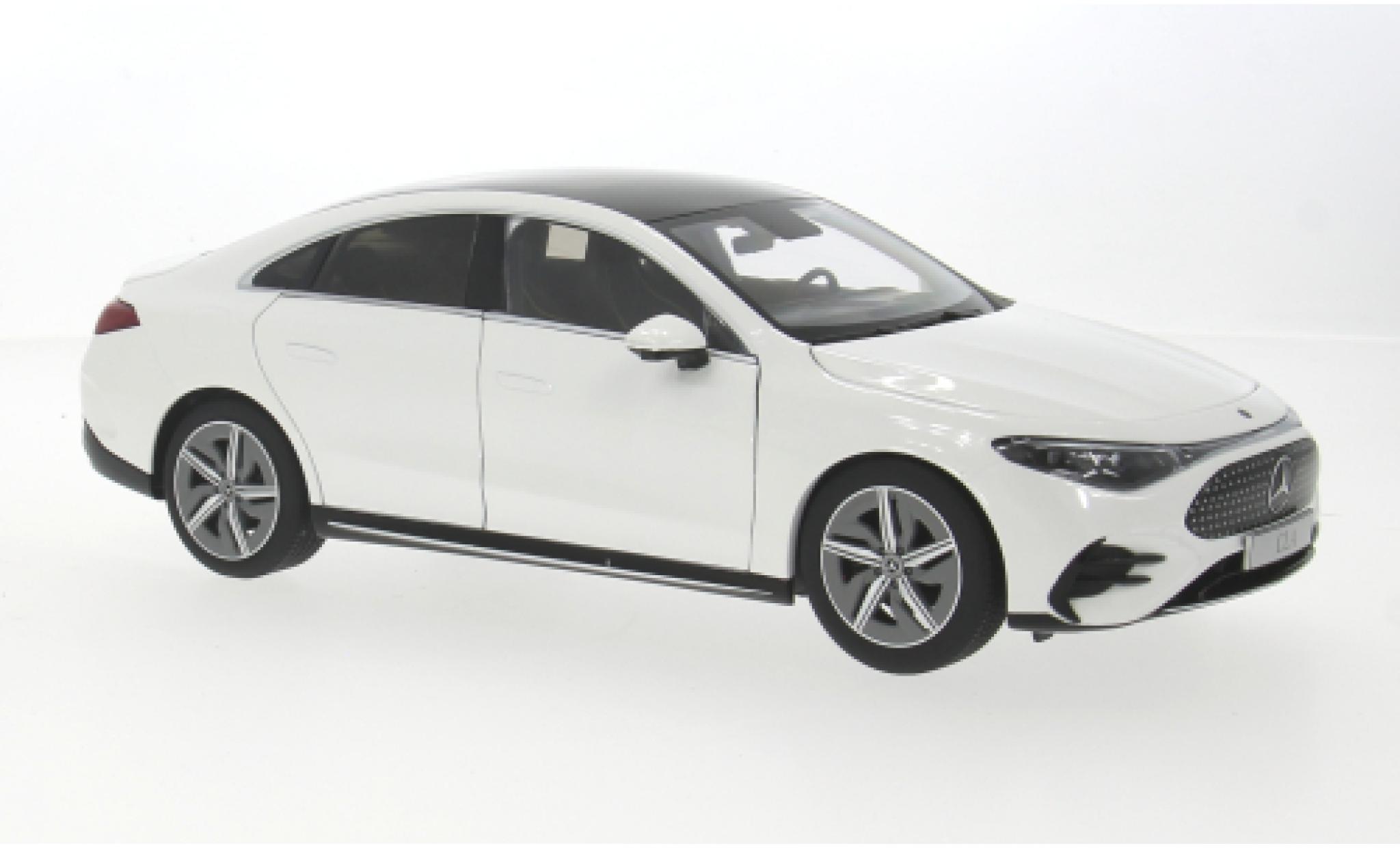 Mercedes CLA I NZG (C174) BEV weiss 2025 1:18 modellino in miniatura