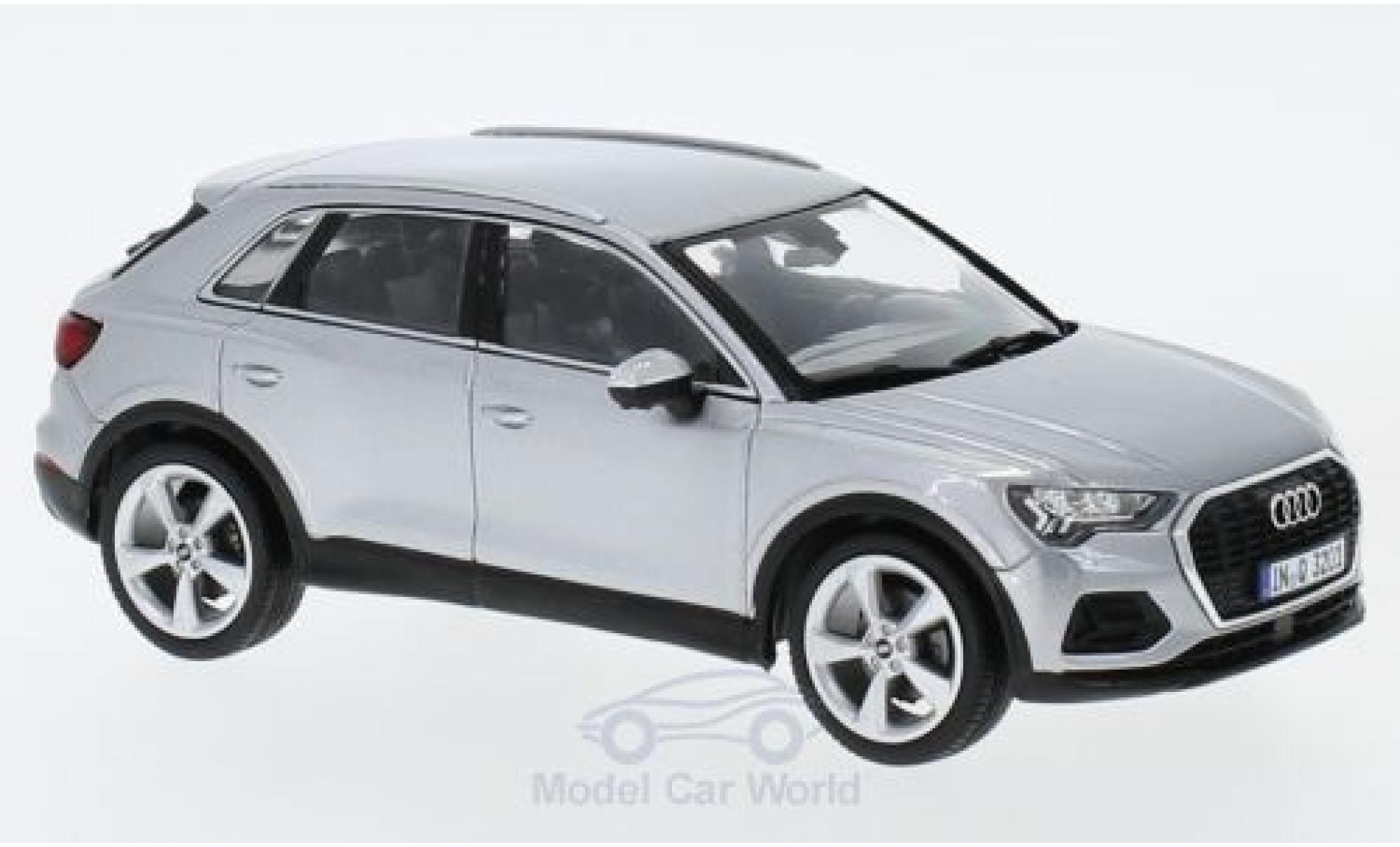 Audi Q3 1/43 Spark grigio modellino in miniatura