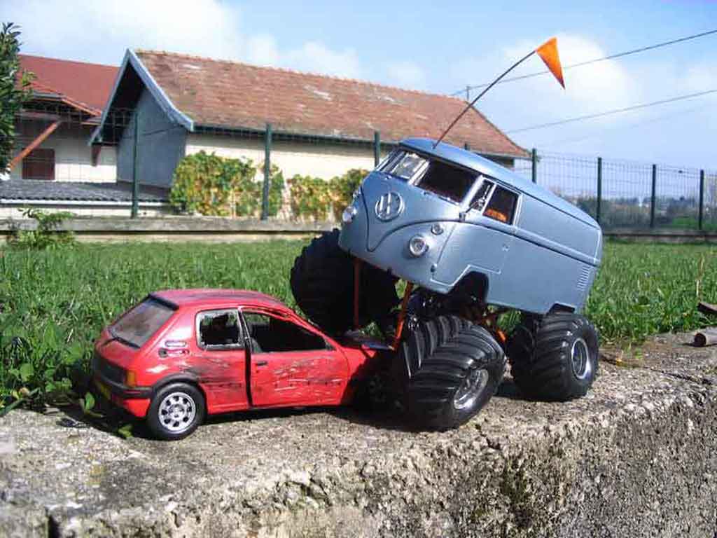 Volkswagen Combi 1/18 Solido big foot modellino in miniatura