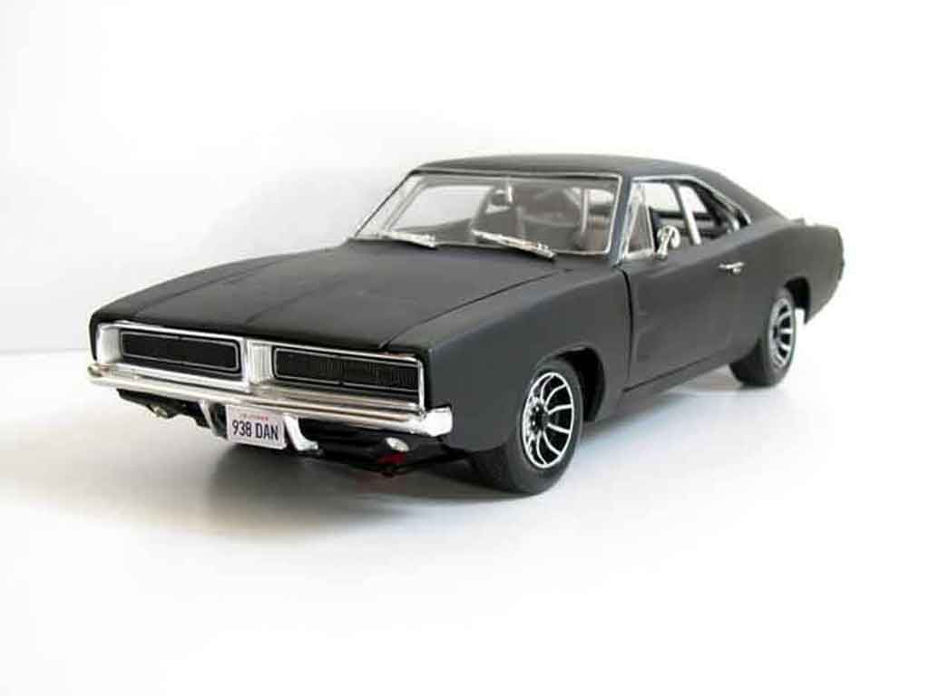Dodge Charger 1969 1/18 Hot Wheels 1969 death proof boulevard de la mort tuning modellino in miniatura
