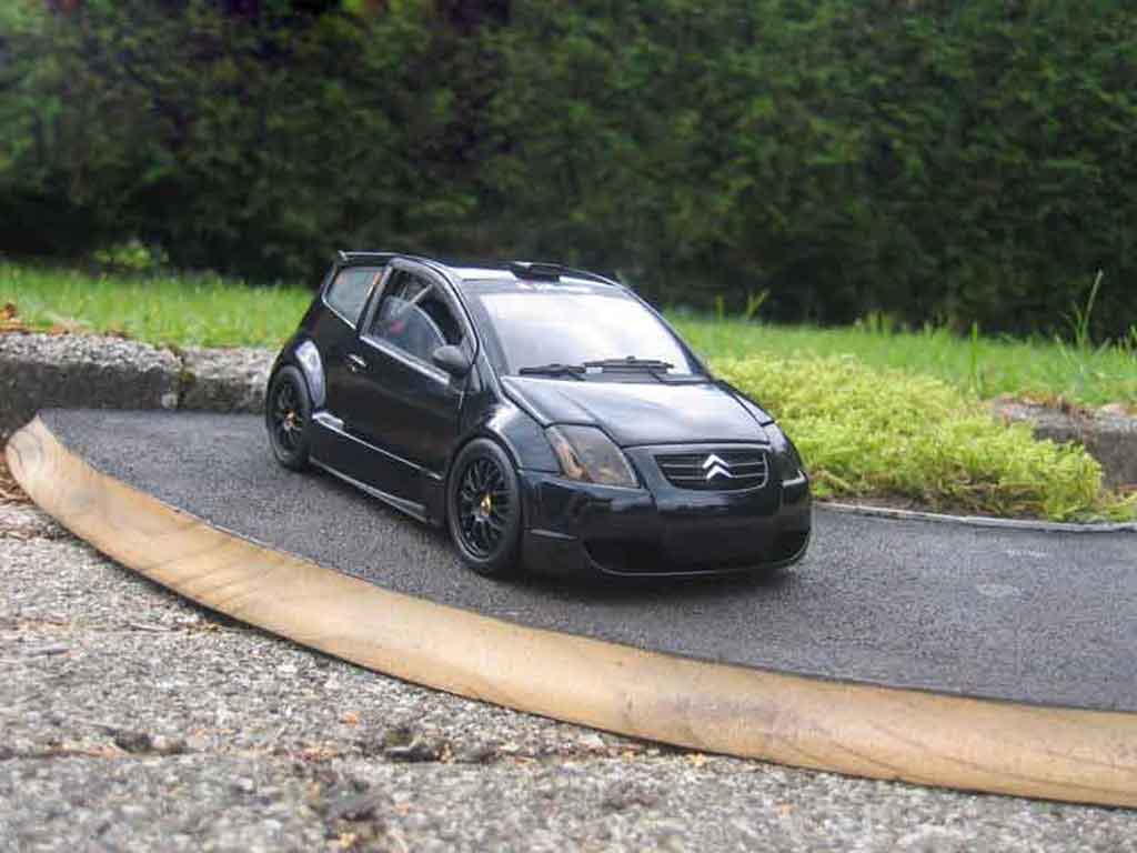 Citroen C2 1/18 Solido street race trohpy tuning modellino in miniatura