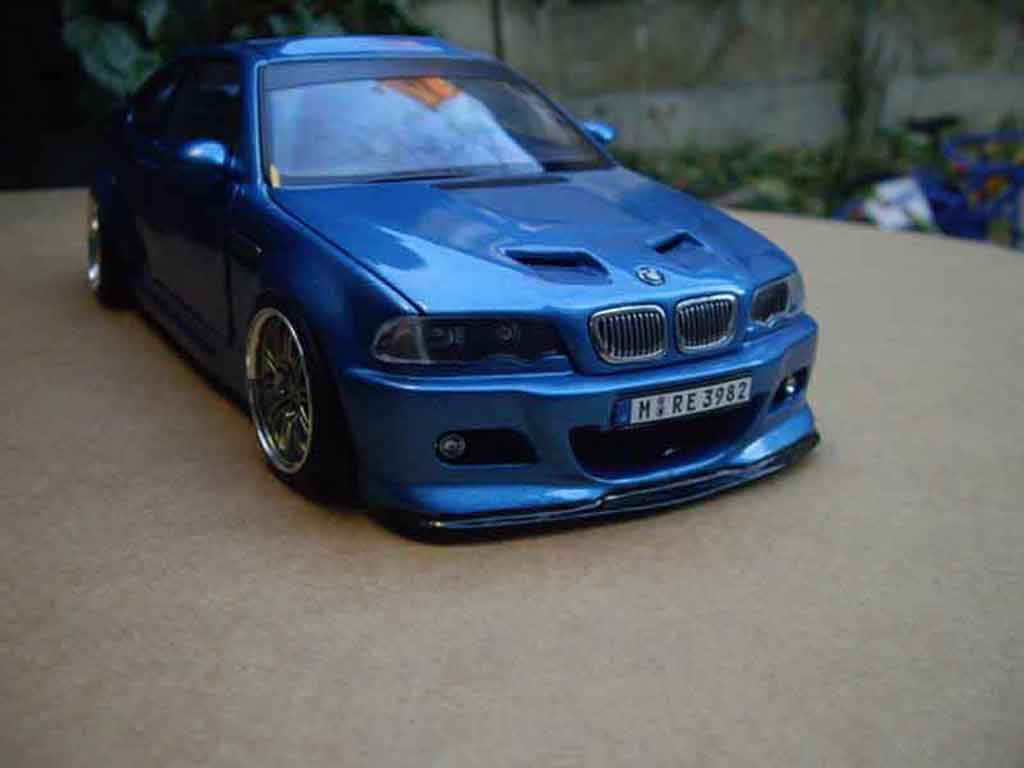 Bmw M3 E46 1/18 Autoart tuning E46 kit carrosserie blu metallized tuning modellino in miniatura