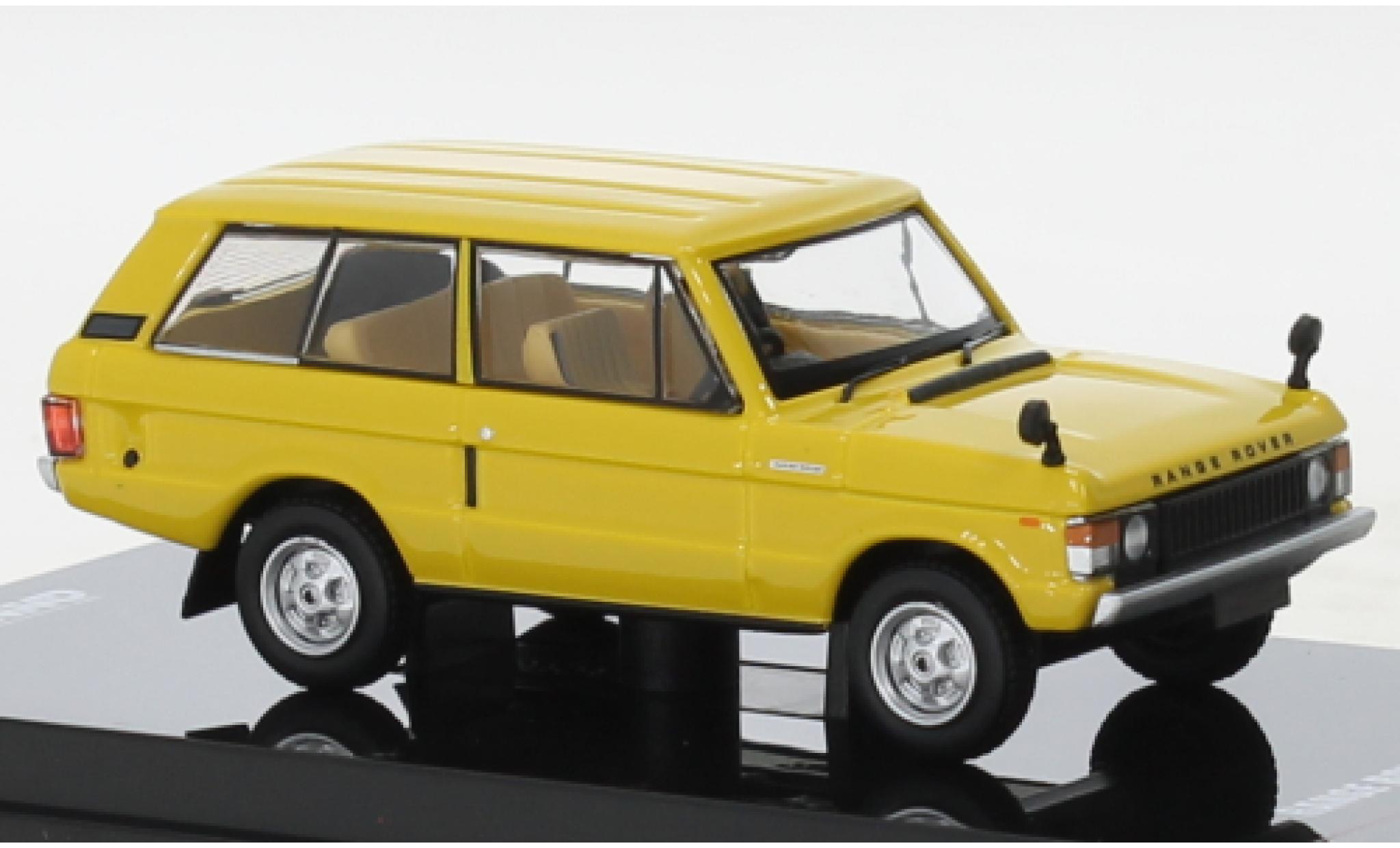 Land Rover Range Rover 1/64 INNO64 Classic giallo RHD modellino in miniatura