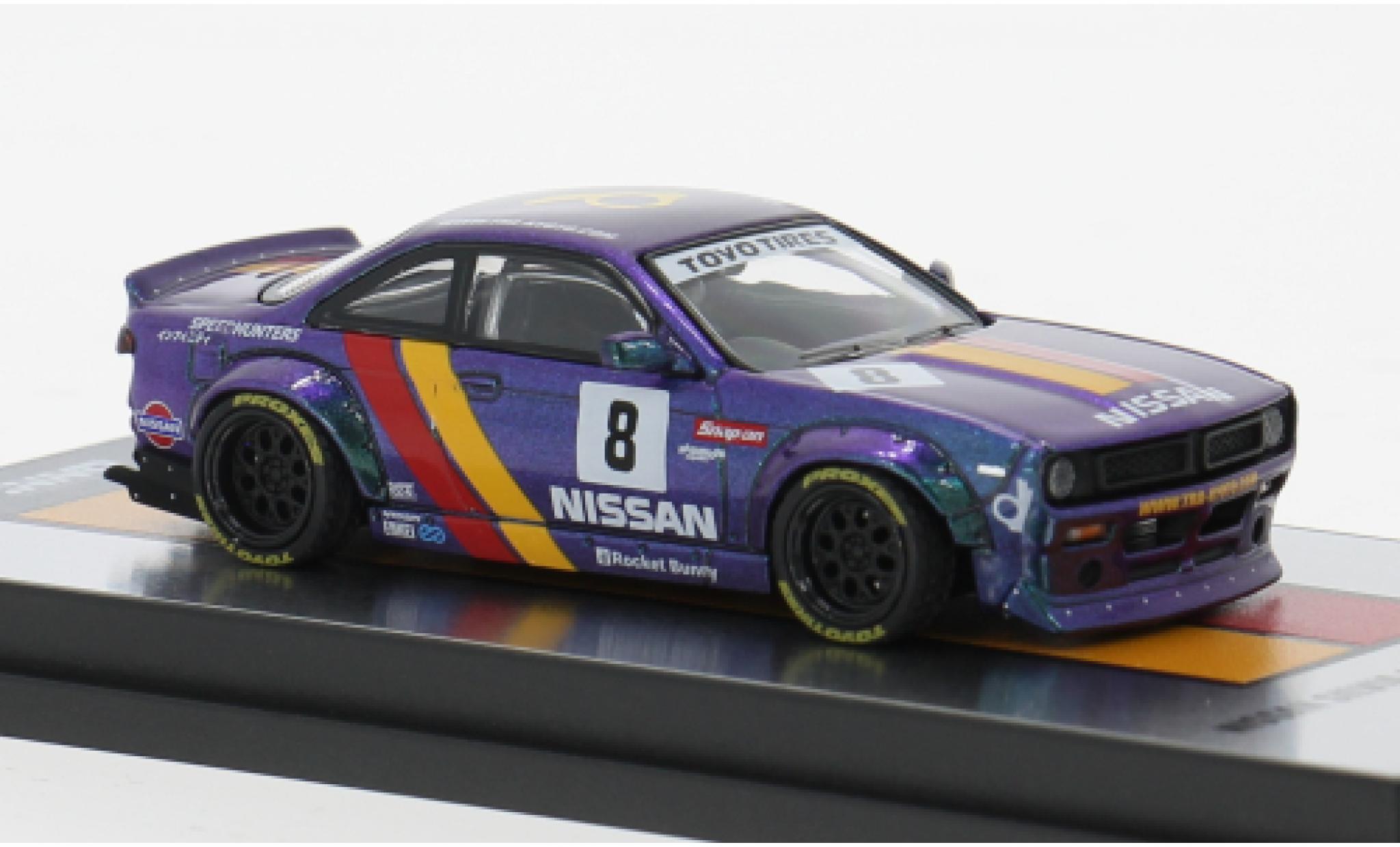 Nissan Silvia 1/64 INNO64 (S14) Boss violett/Dekor 1:64 modellino in miniatura