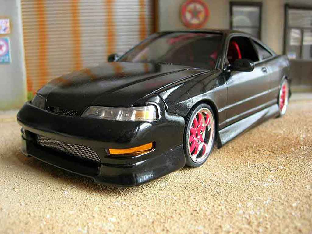 Honda Integra Type R 1/18 Hot Wheels Type R jdm nero tuning modellino in miniatura