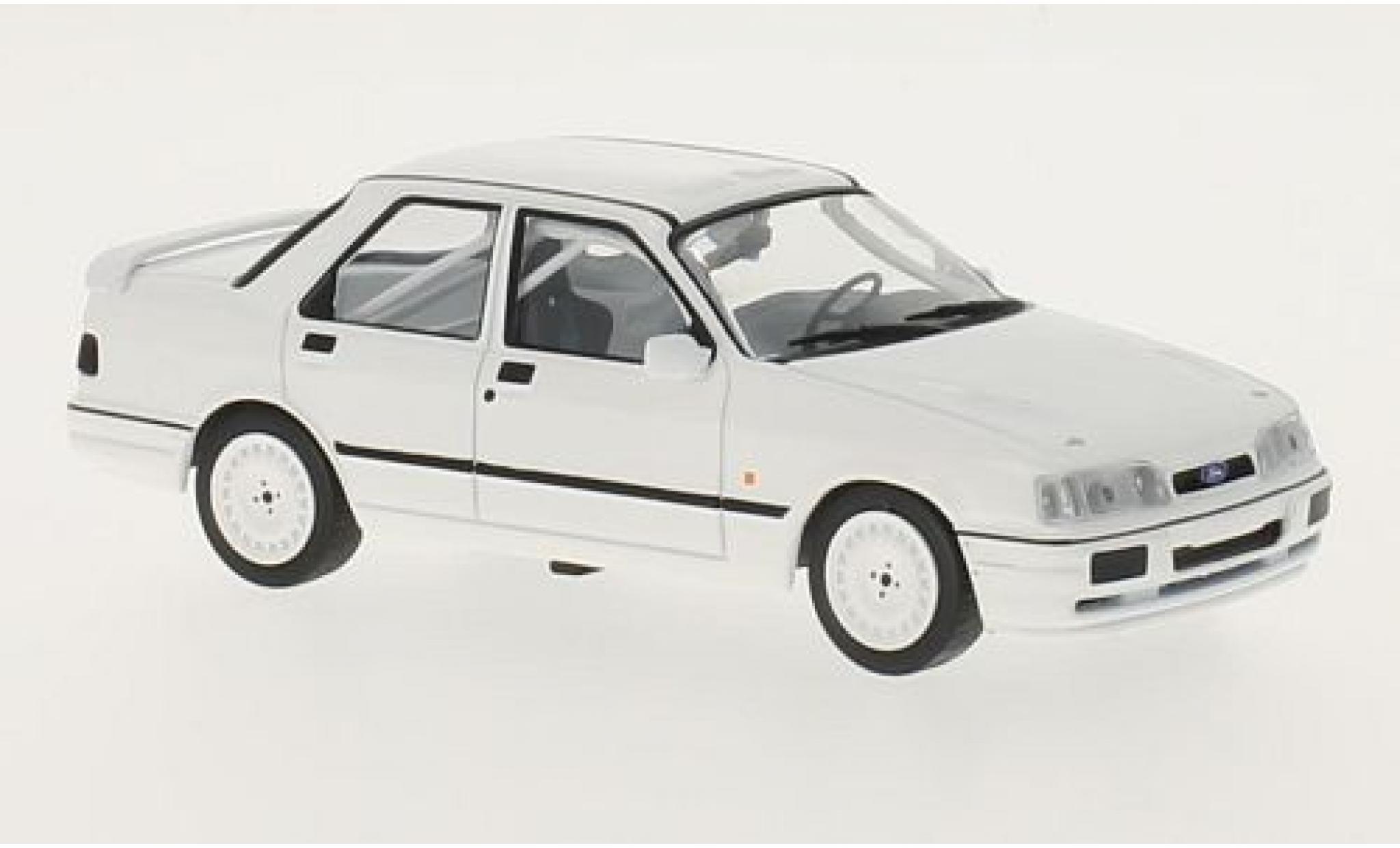 Ford Sierra 1/43 IXO Cosworth 4X4 matt-bianco 1991 Plain Body Version y compris les 4 Ersatzräder modellino in miniatura