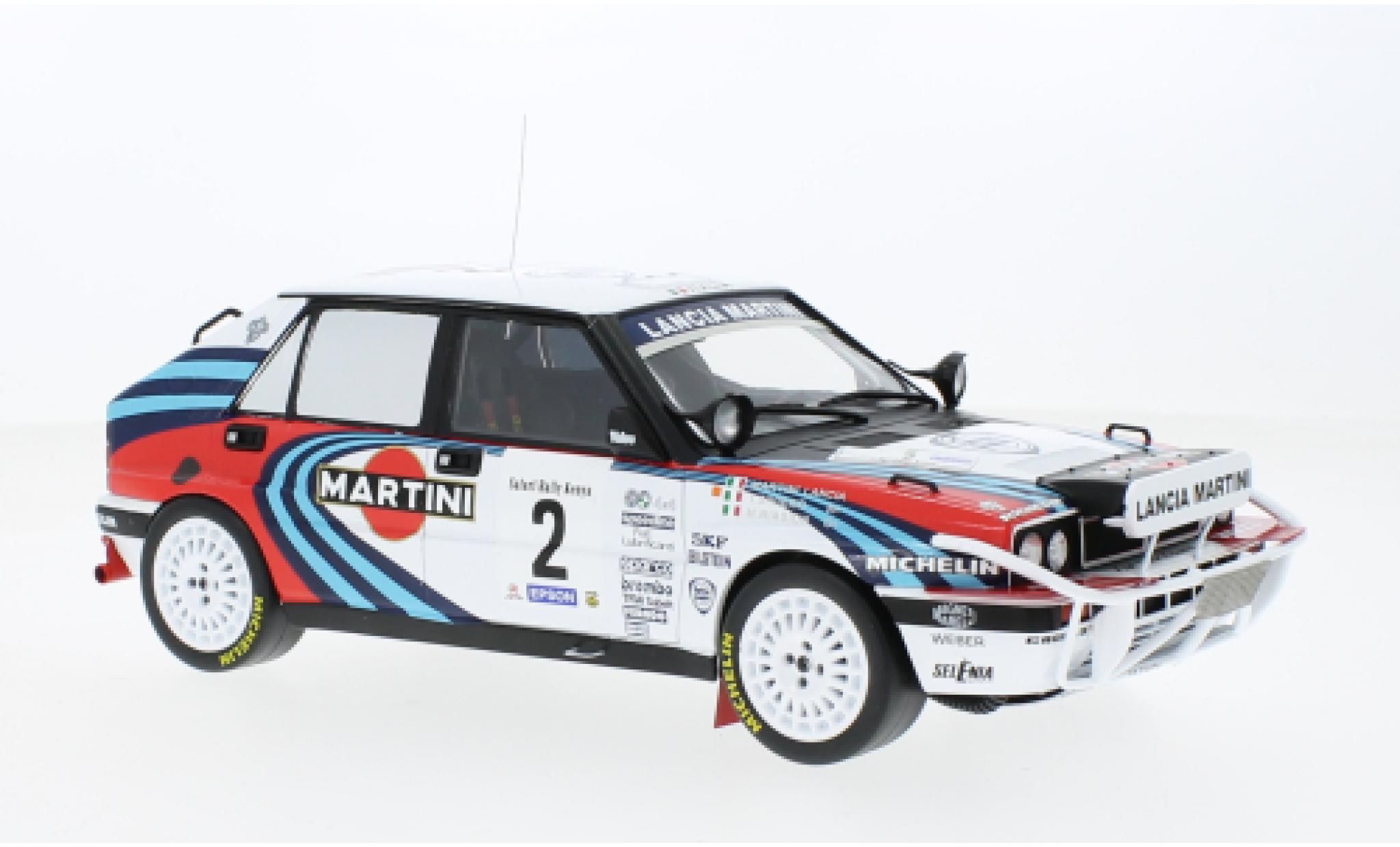 Lancia Delta 1/18 IXO Integrale 16V No.2 Martini Rallye WM Safari Rally 1990 modellino in miniatura
