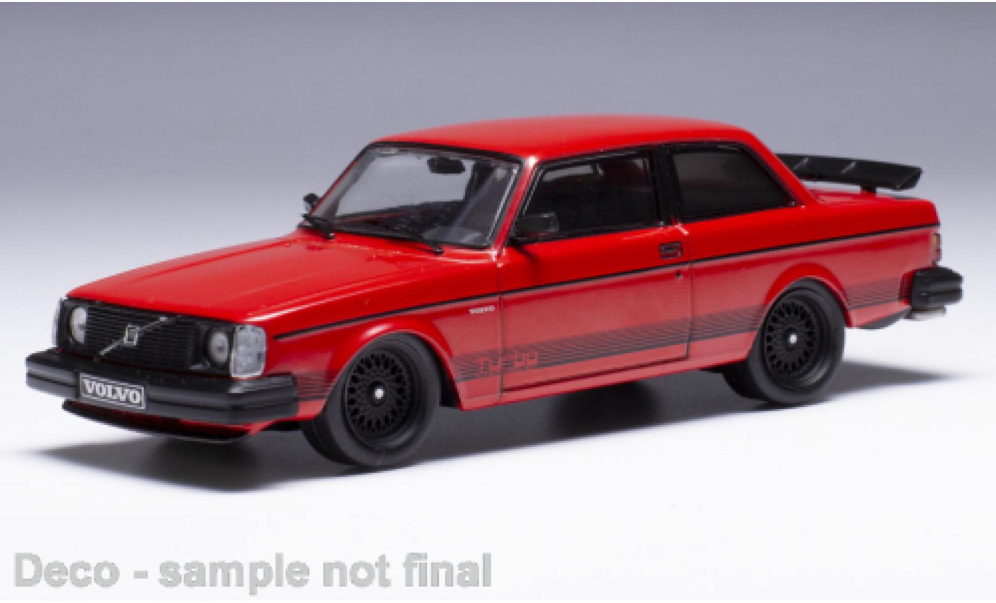 Volvo 242 1/43 IXO rosso 1980 modellino in miniatura