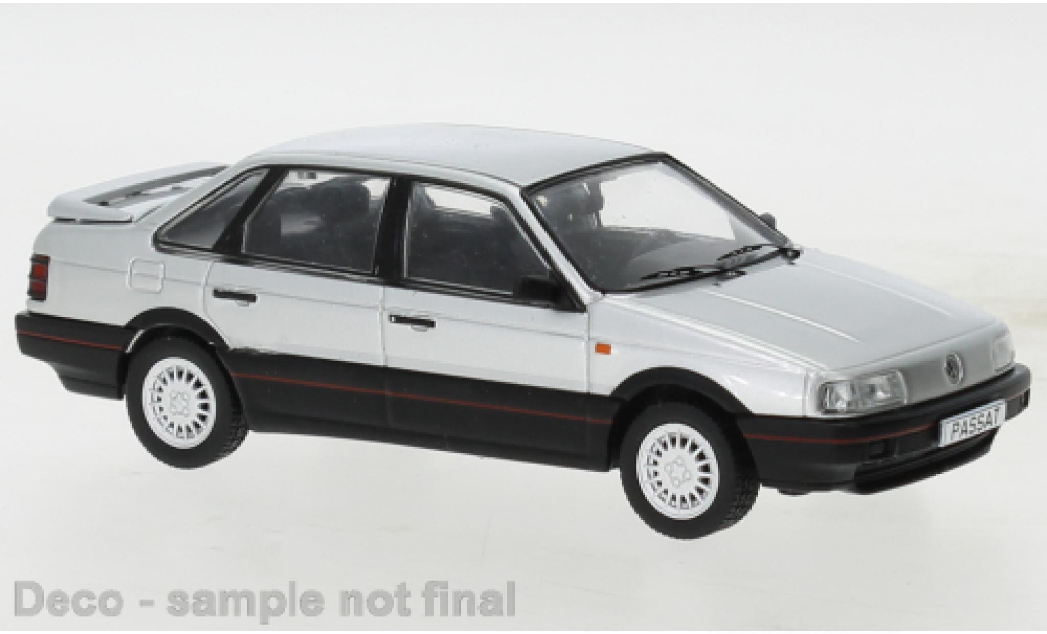 Volkswagen Passat 1/43 IXO GT d 1988 modellino in miniatura