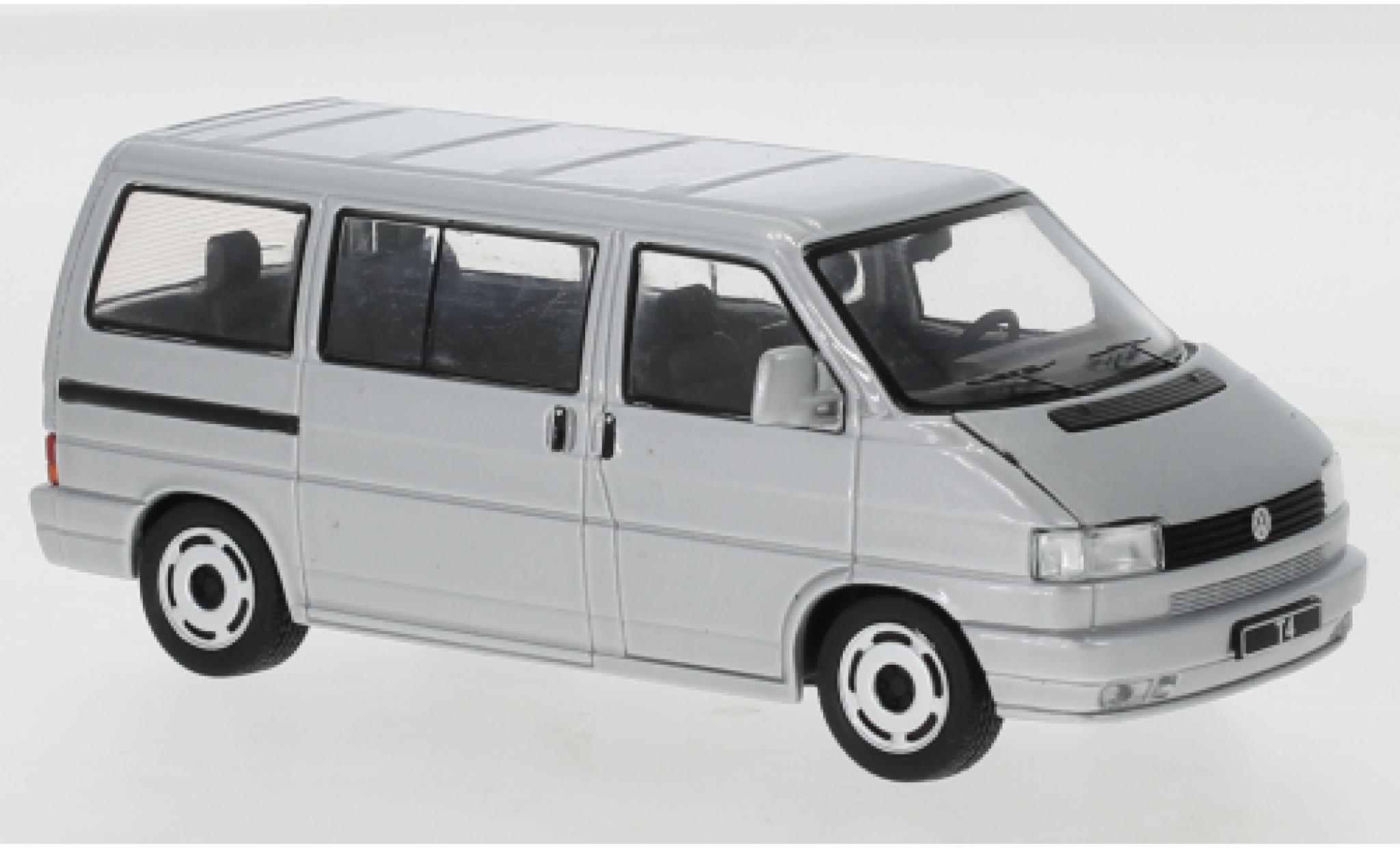Volkswagen T4 1/43 IXO Caravelle d 1990 modellino in miniatura