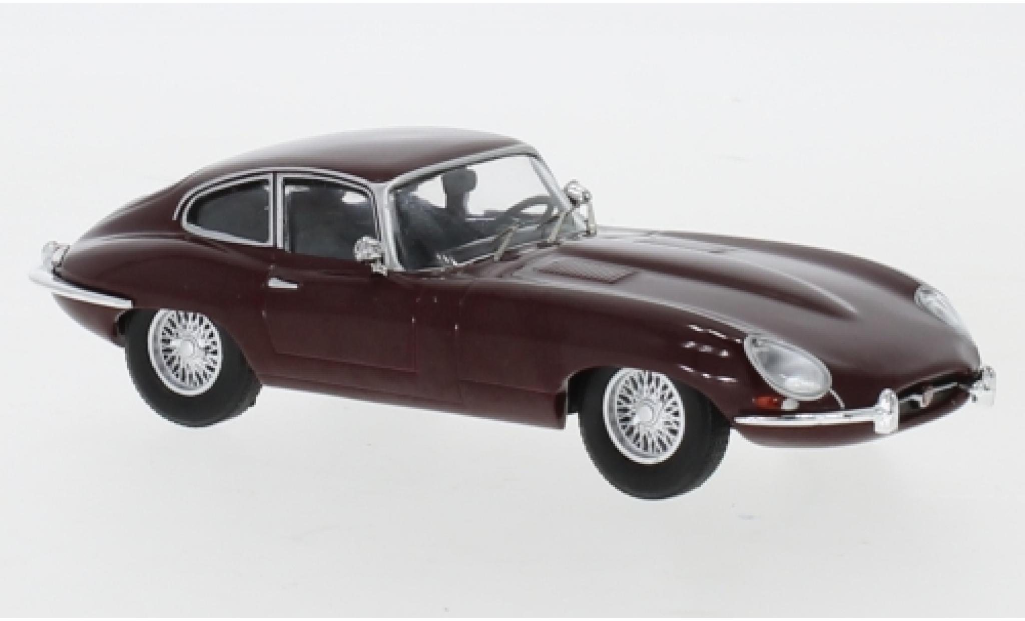 Jaguar E-Type 1/43 IXO rosso 1963 modellino in miniatura