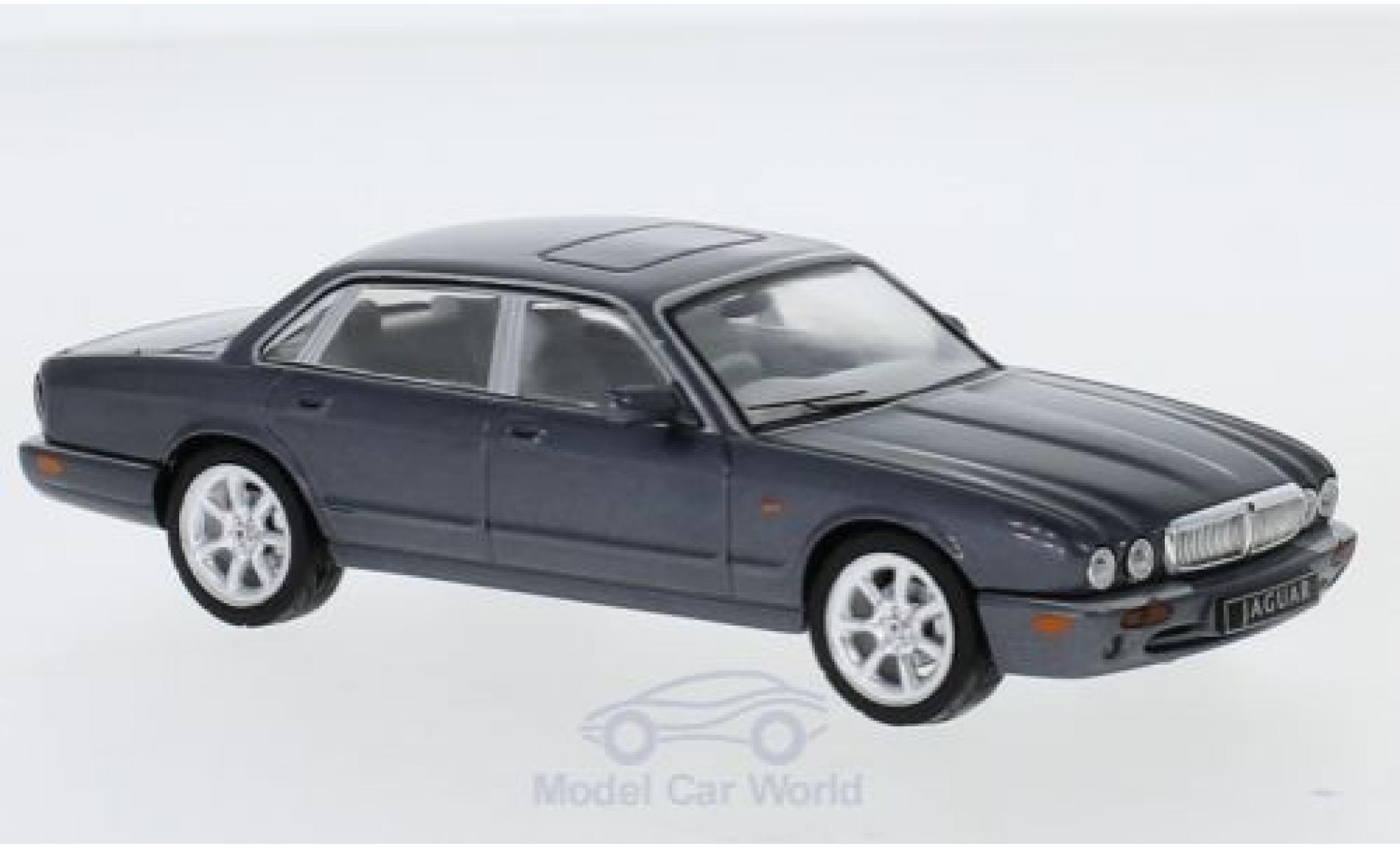 Jaguar XJ 1/43 IXO 8 (X308) metallico grigio RHD 1998 modellino in miniatura
