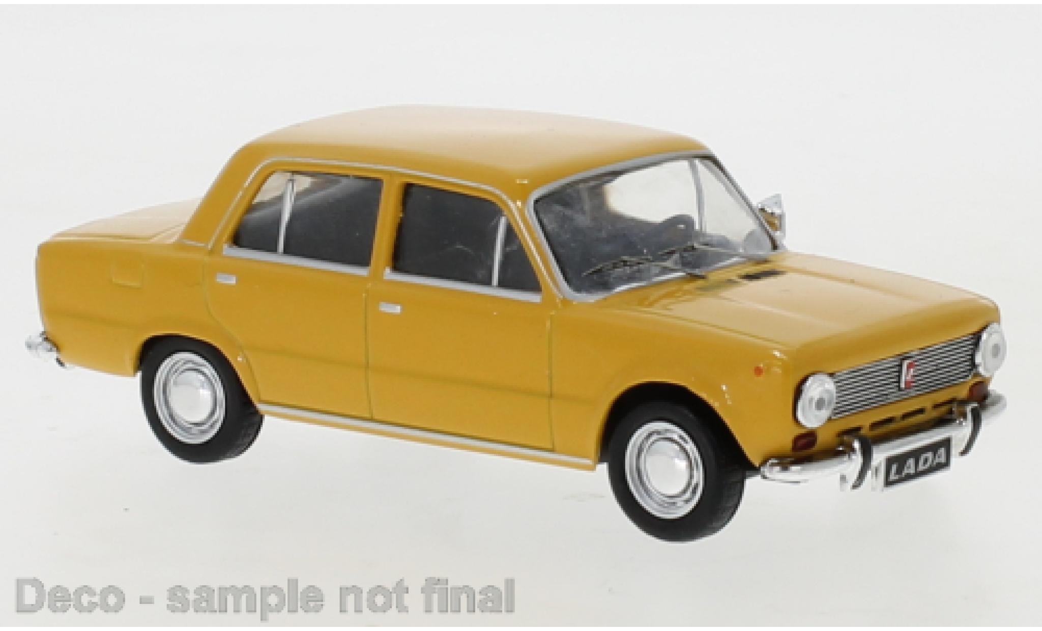 Lada 1200 1/43 IXO giallo 1970 modellino in miniatura