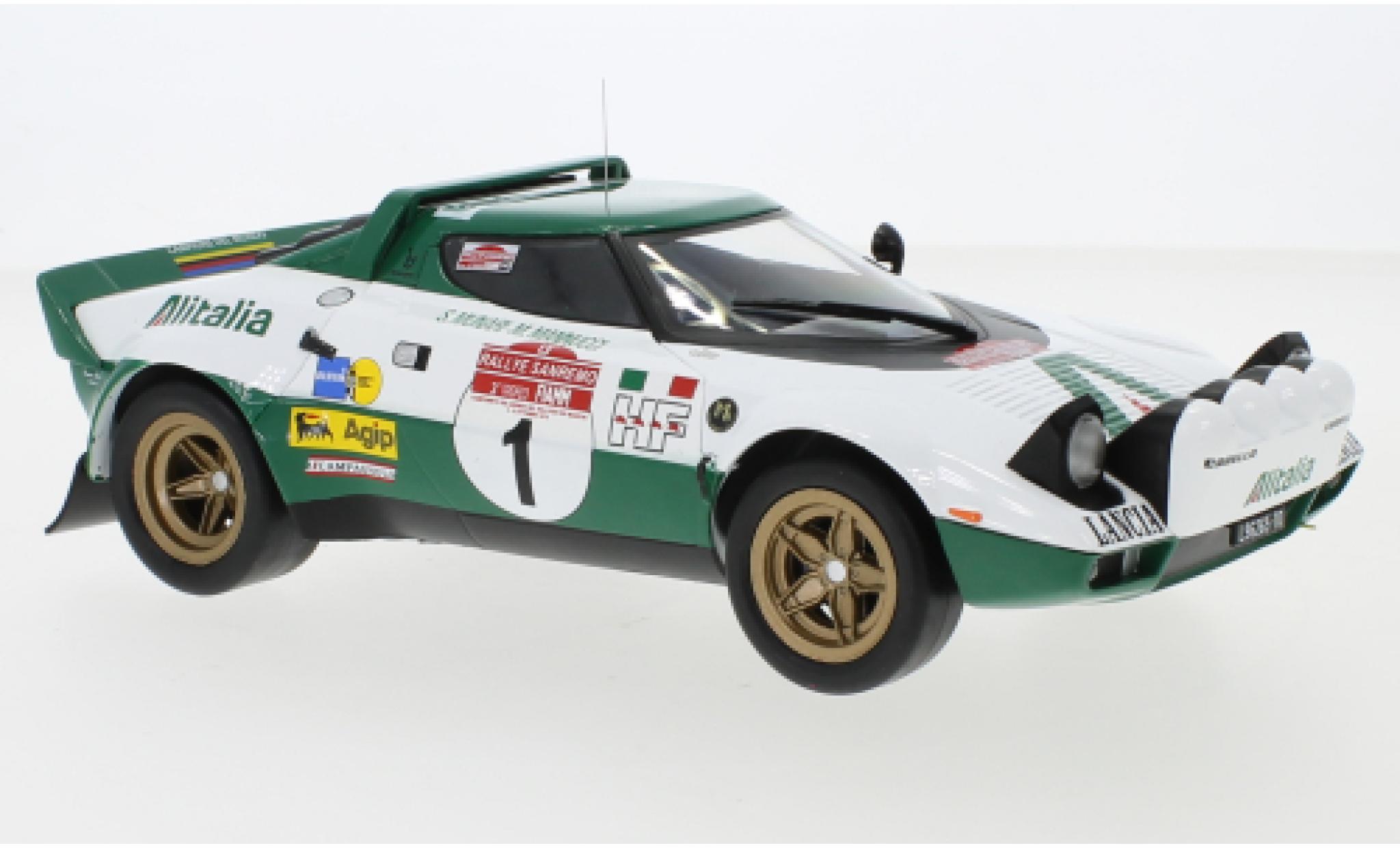 Lancia Stratos 1/18 IXO HF No.1 Alitalia Rallye WM Rally San Remo 1975 S.Munari/M.Mannucci modellino in miniatura