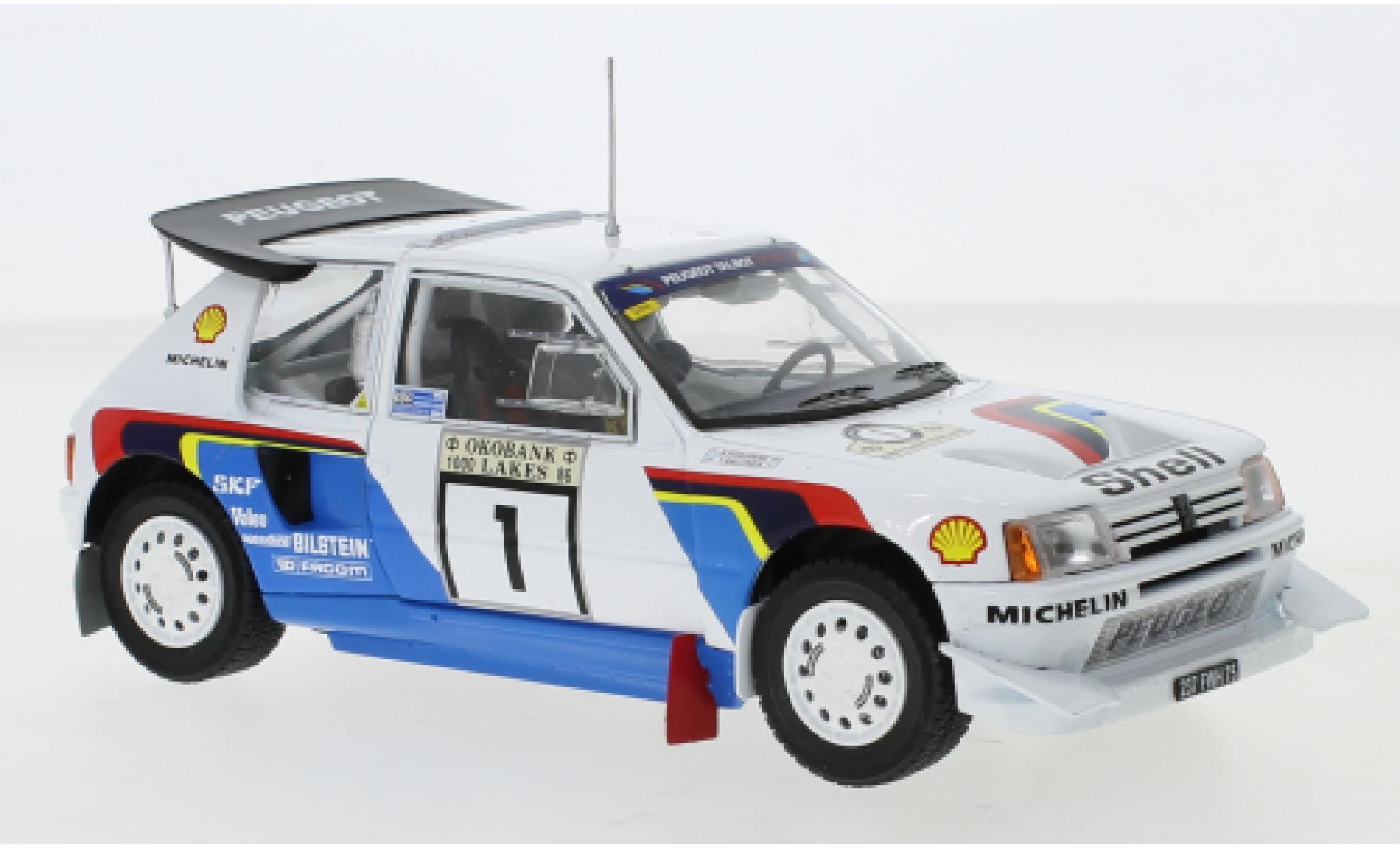 Peugeot 205 1/24 IXO T16 E2 No.1 Rallye WM 1000 Lakes Rally 1986 T.Salonen/S.Harjanne modellino in miniatura