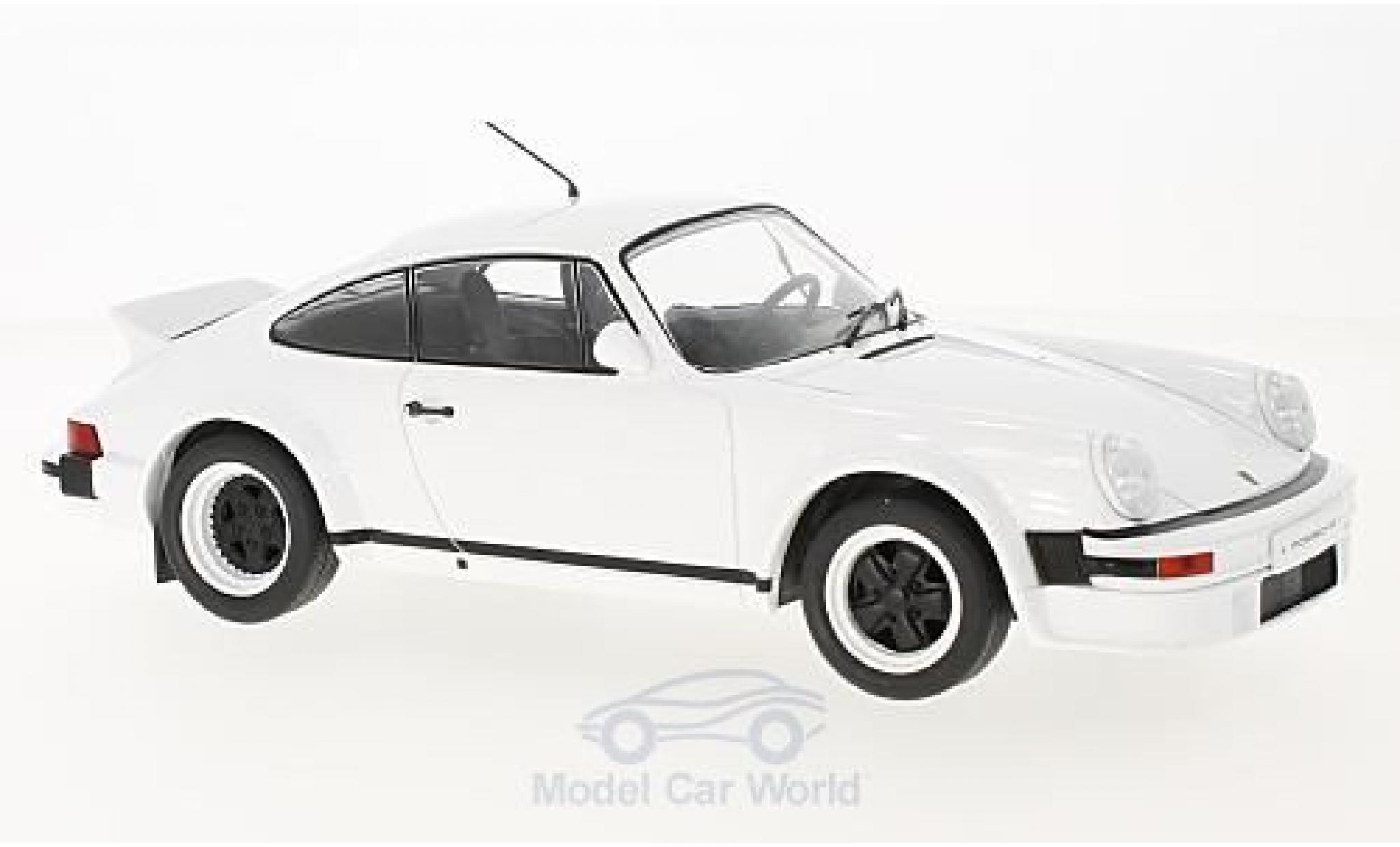 Porsche 930 SC 1/18 IXO 911 bianco 1982 Plain Version modellino in miniatura