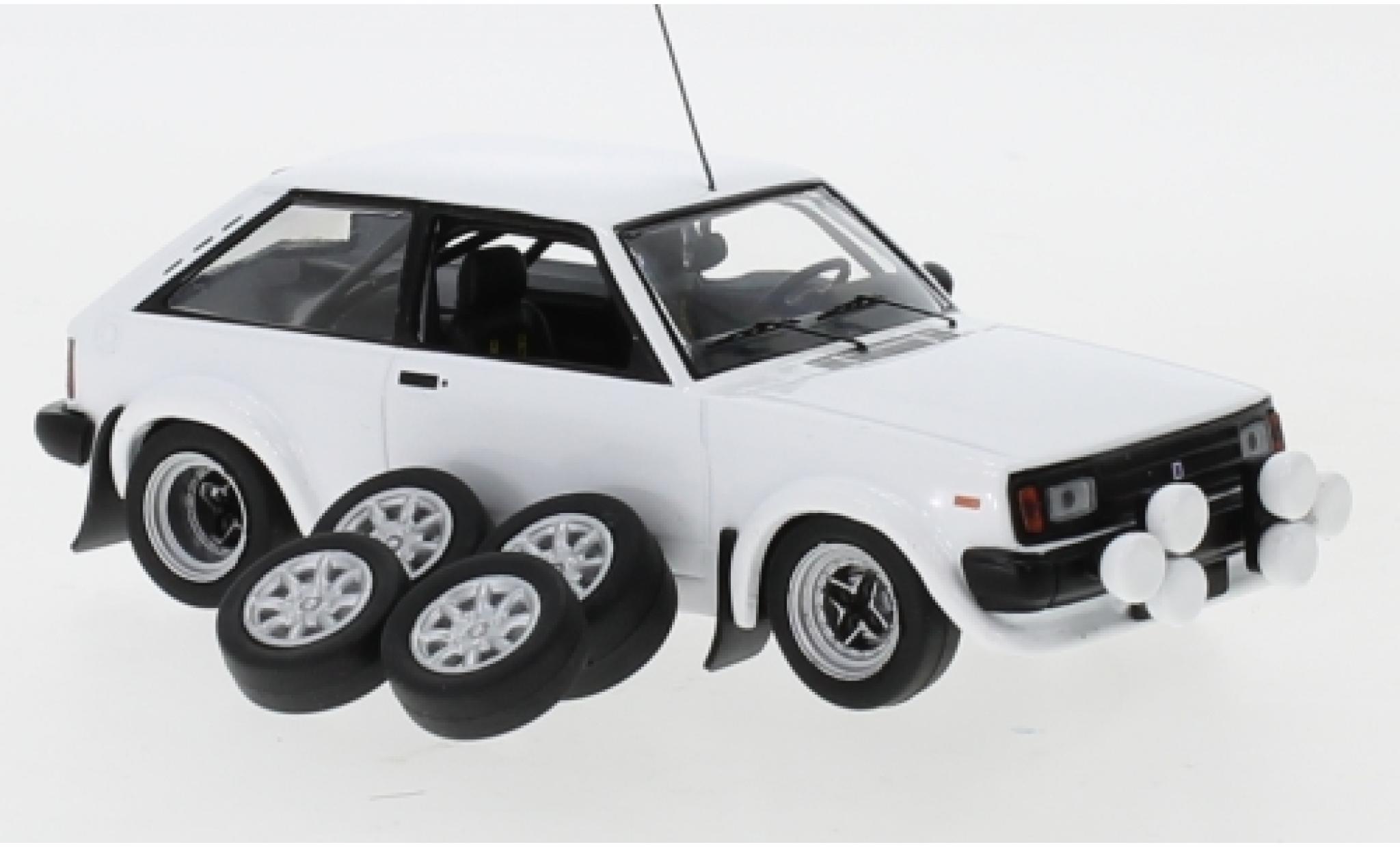 Talbot Sunbeam 1/43 IXO Lotus bianco 1979 Plain Body Version y compris les 4 Ersatzräder et extra Scheinwerfer modellino in miniatura