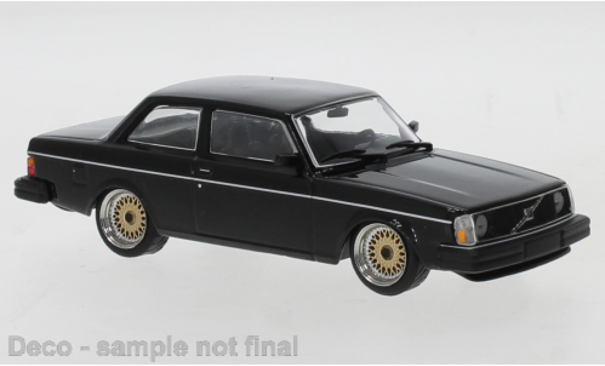 Volvo 242 1/43 IXO Custom nero 1980 modellino in miniatura