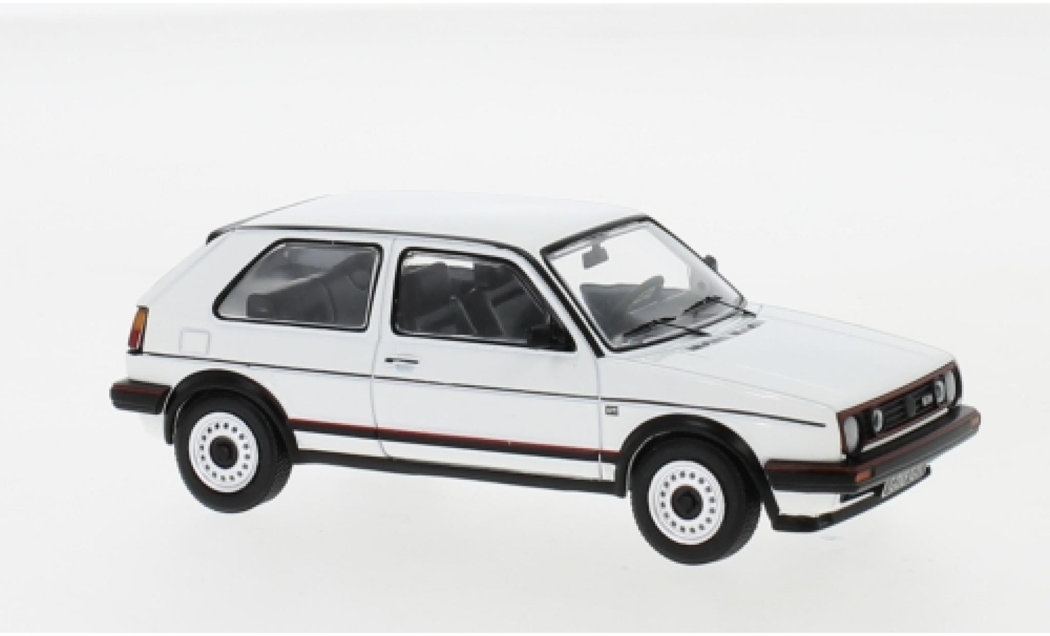 Volkswagen Golf 1/43 IXO II GTi bianco 1984 modellino in miniatura