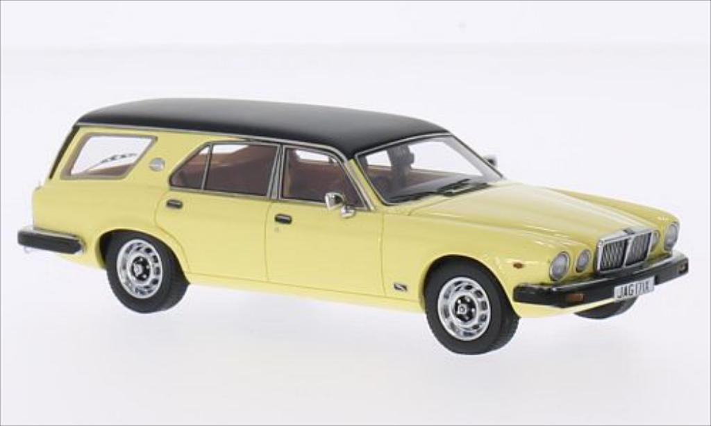 Jaguar XJ 1/43 Matrix SIII giallo/nero modellino in miniatura