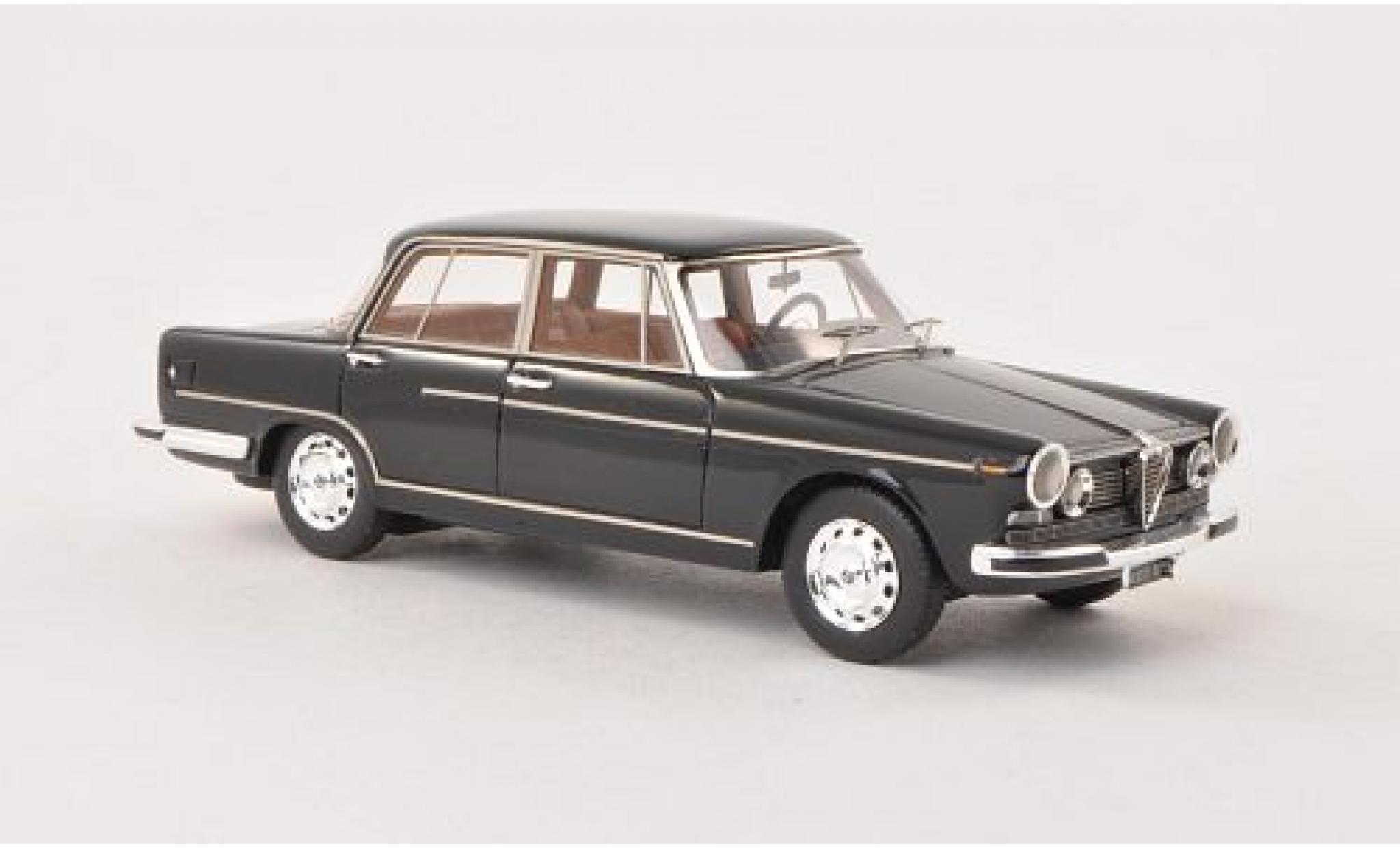 Alfa Romeo 2600 1/43 Kess Berlina nero 1962 ohne Vitrine modellino in miniatura