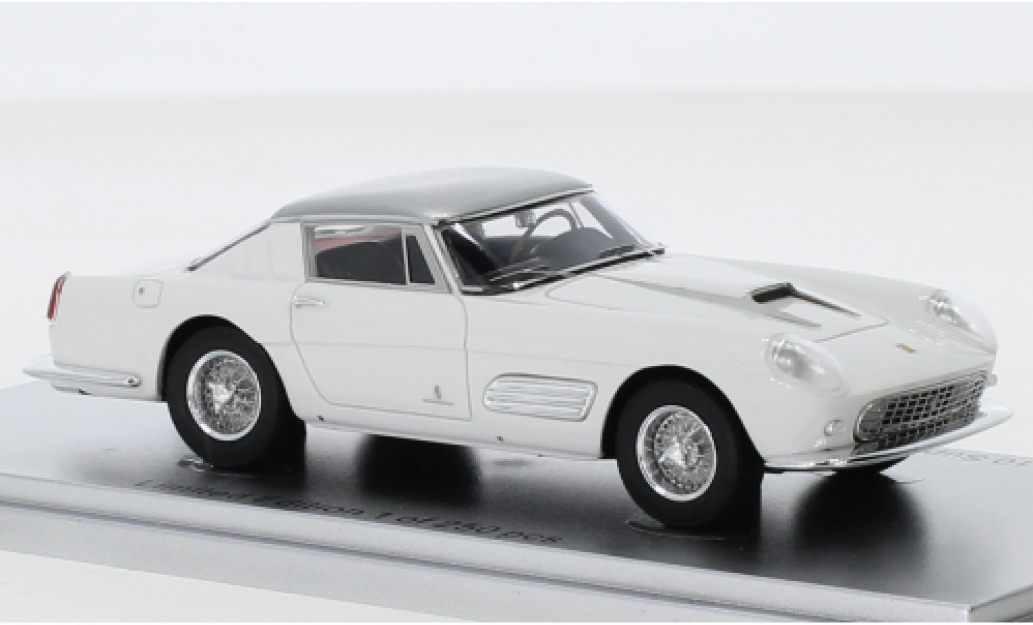 Ferrari 410 1/43 Kess Superamerica Series III Pininfarina Coupe bianco/grigio 1958 modellino in miniatura
