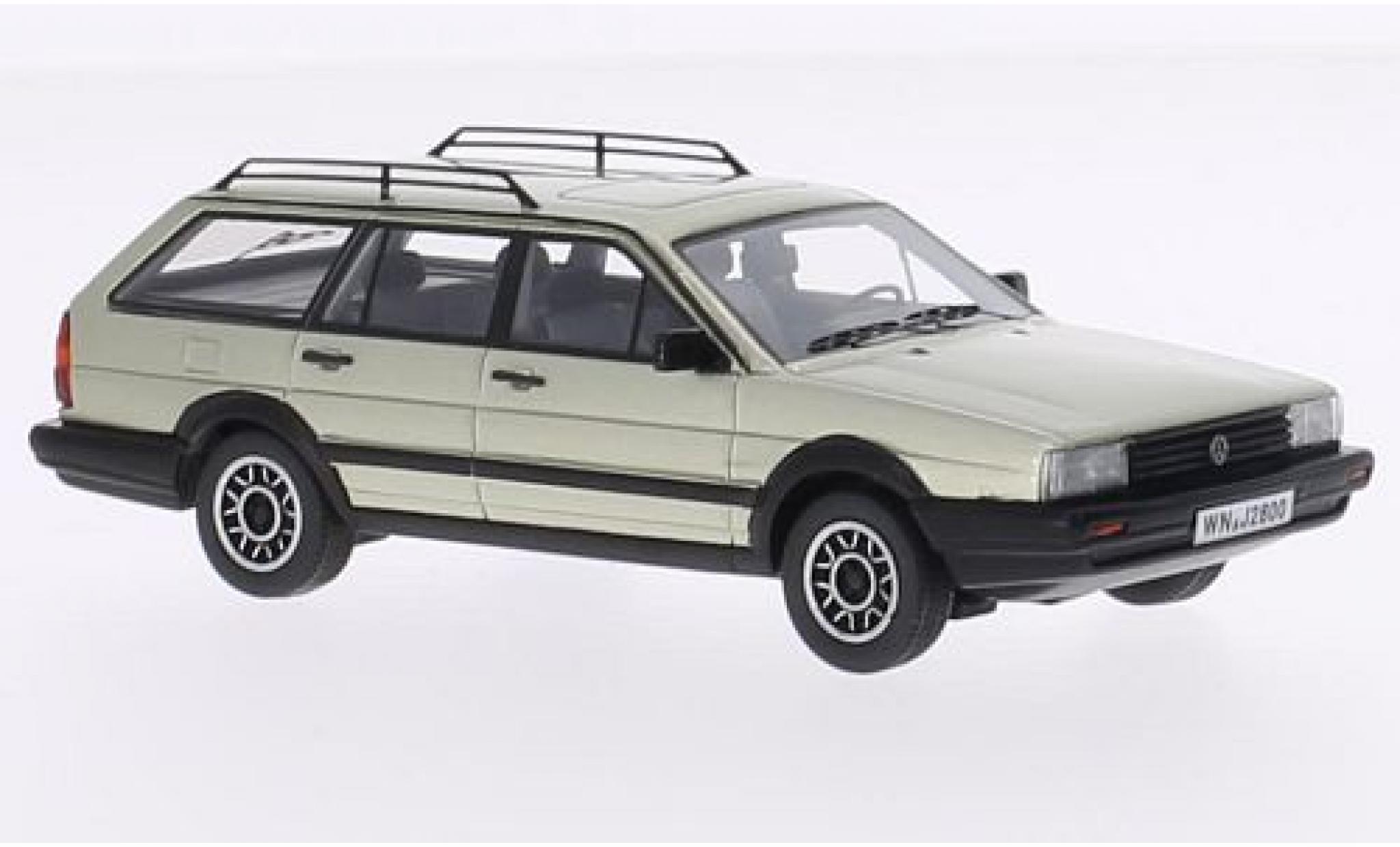 Volkswagen Passat 1/43 Kess Variant GT Syncro metallise beige 1985 1:43 modellino in miniatura