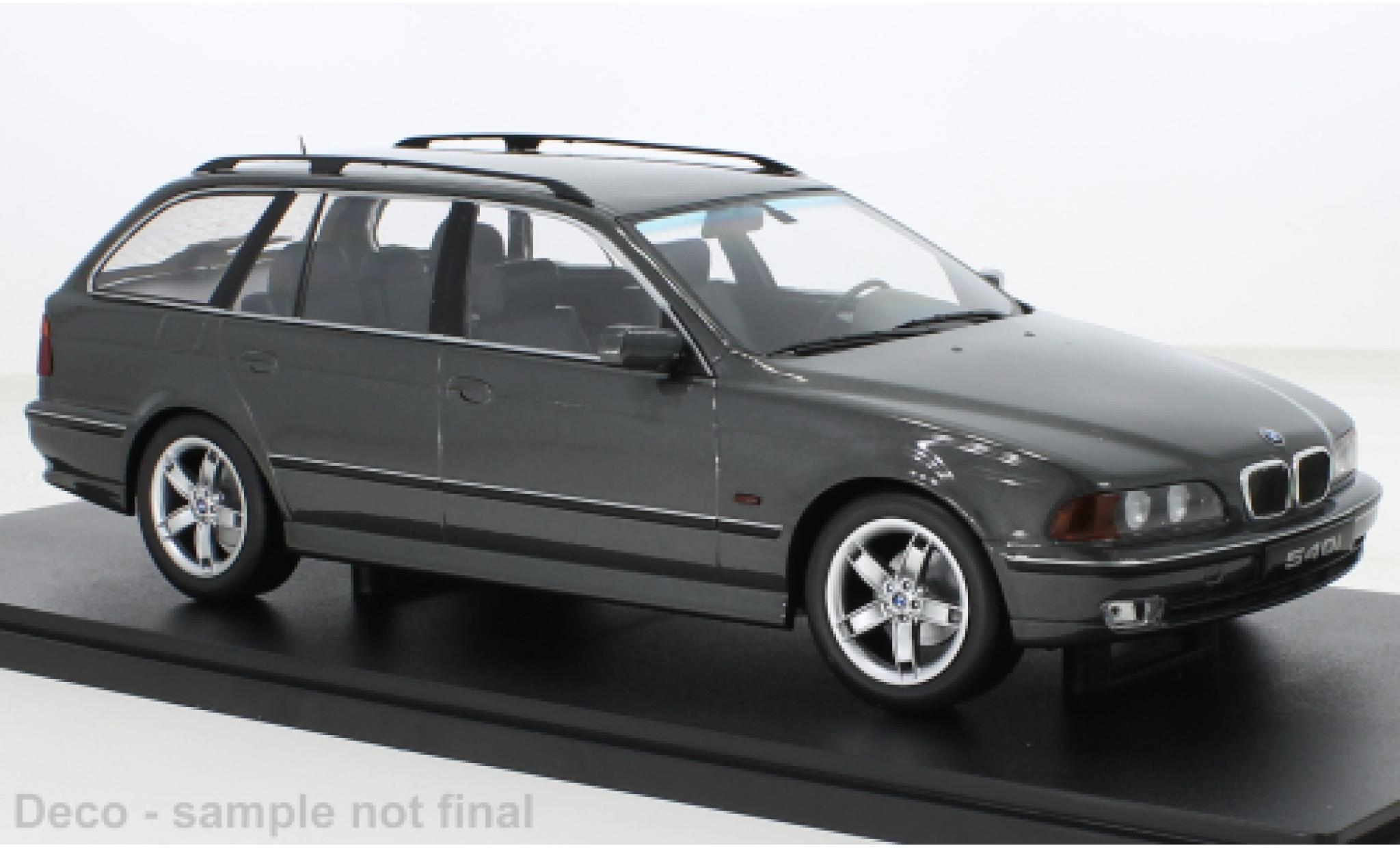 Bmw 540 1/18 KK Scale i (E39) Touring metallise grigio 1997 modellino in miniatura